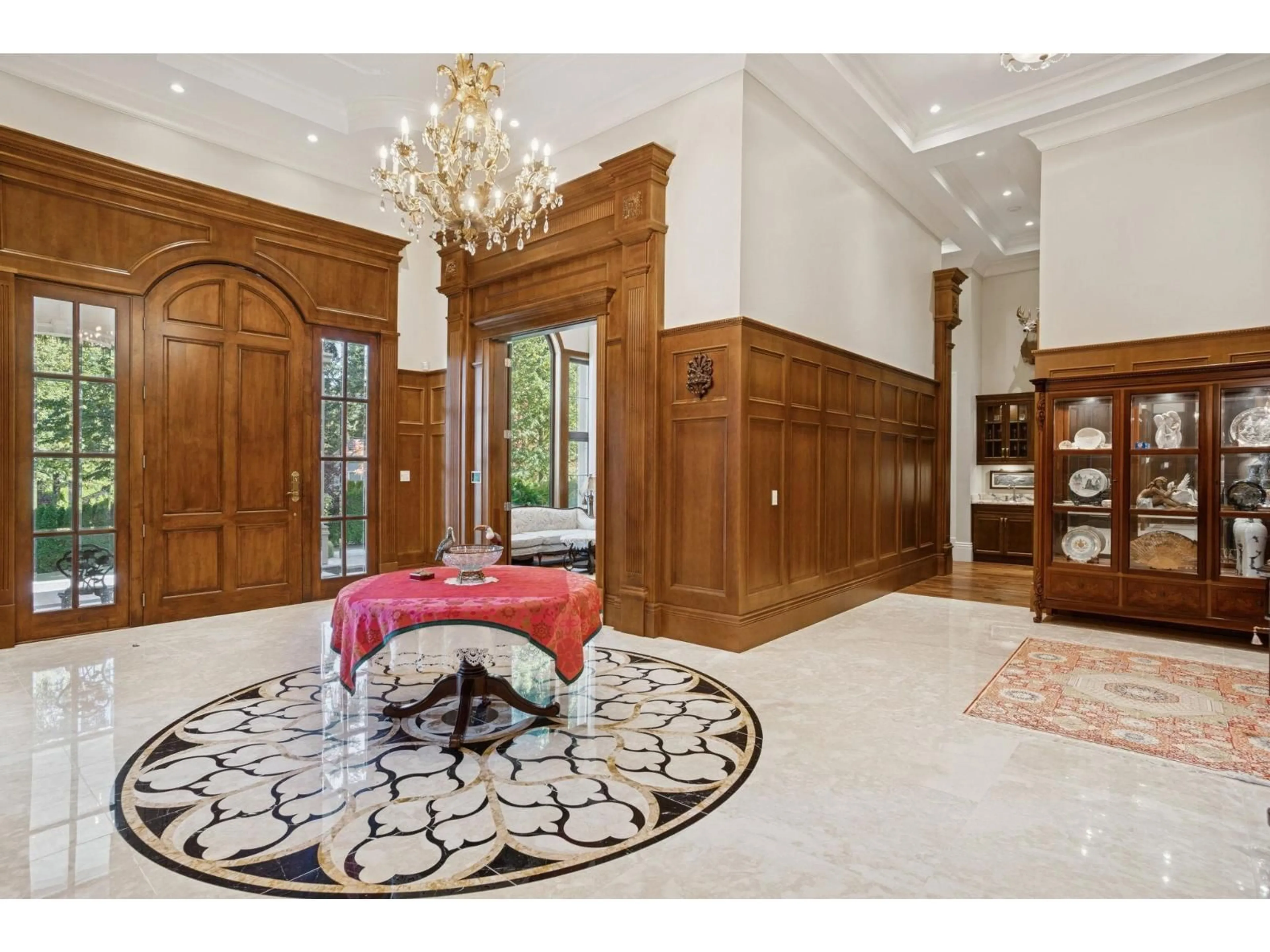 Indoor foyer for 16728 28, Surrey British Columbia V3Z0A9