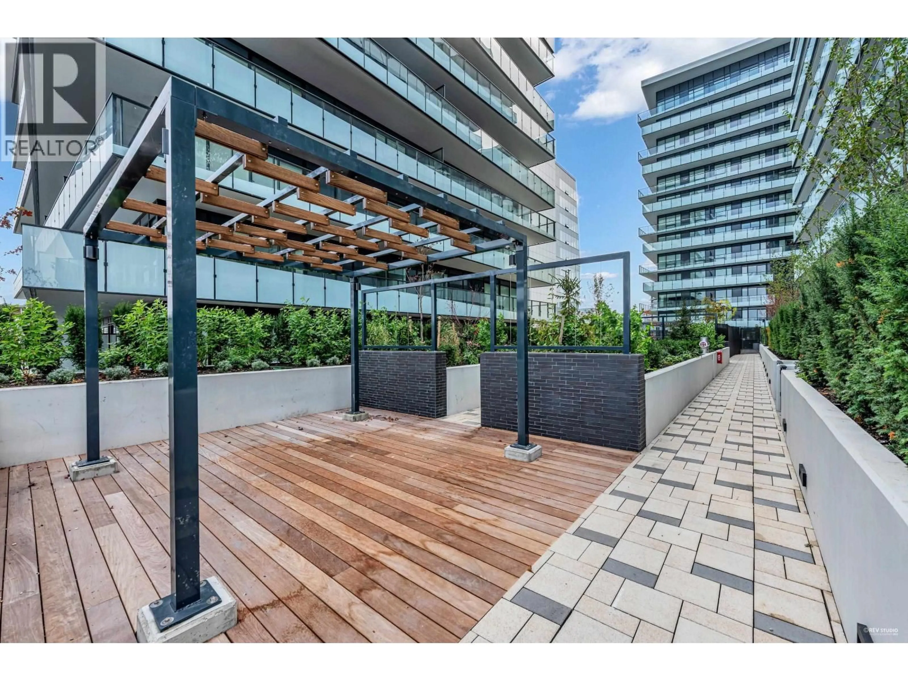 Patio, unknown for 611 - 5593 NO. 3 ROAD, Richmond British Columbia V6X0X6