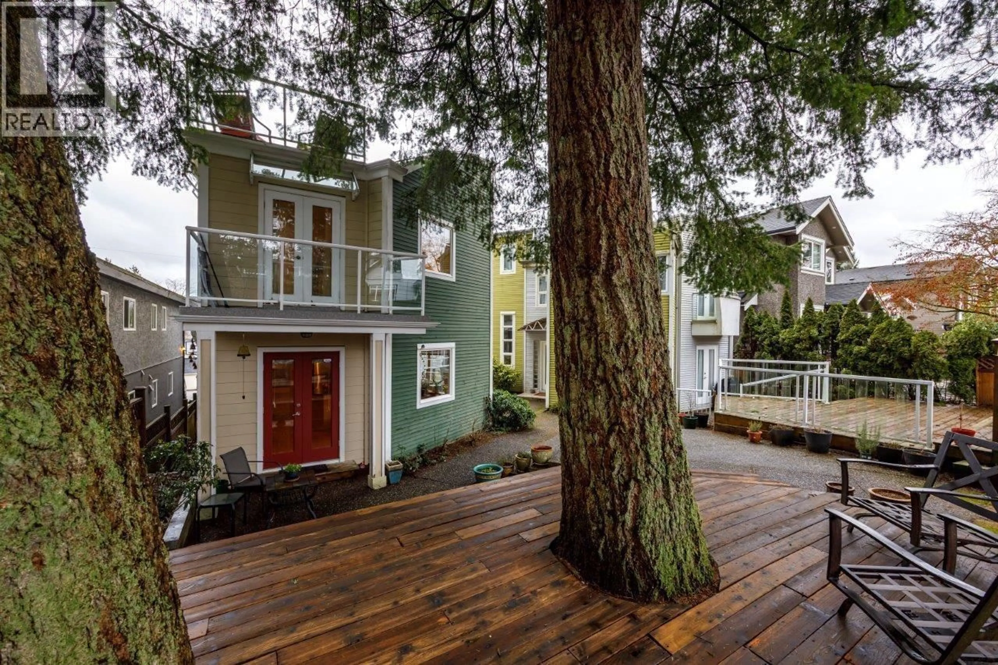 Unknown for 26 STRATFORD AVENUE, Burnaby British Columbia V5B1K9