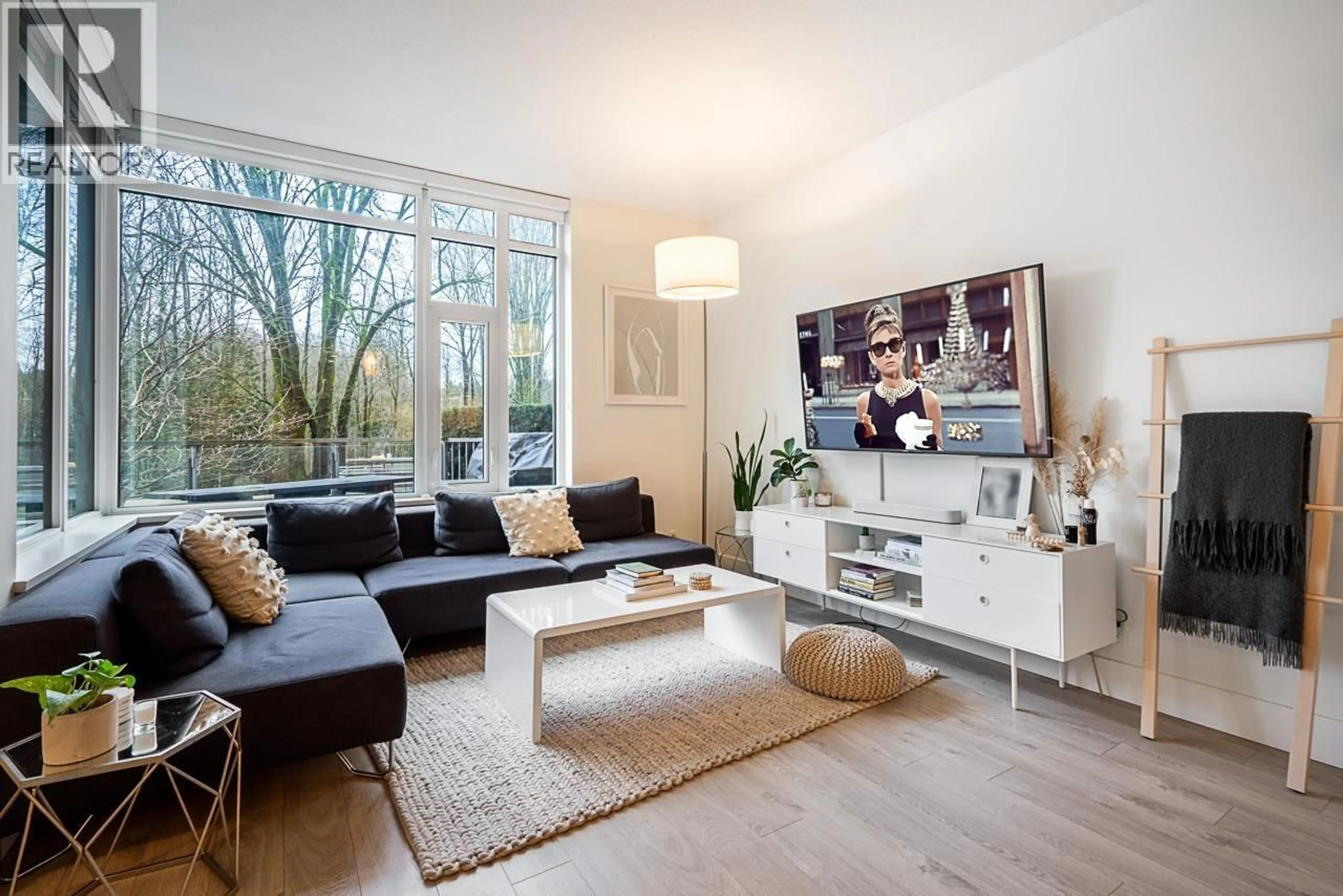 Living room with furniture, unknown for 103 - 680 SEYLYNN CRESCENT, North Vancouver British Columbia V7L0B5