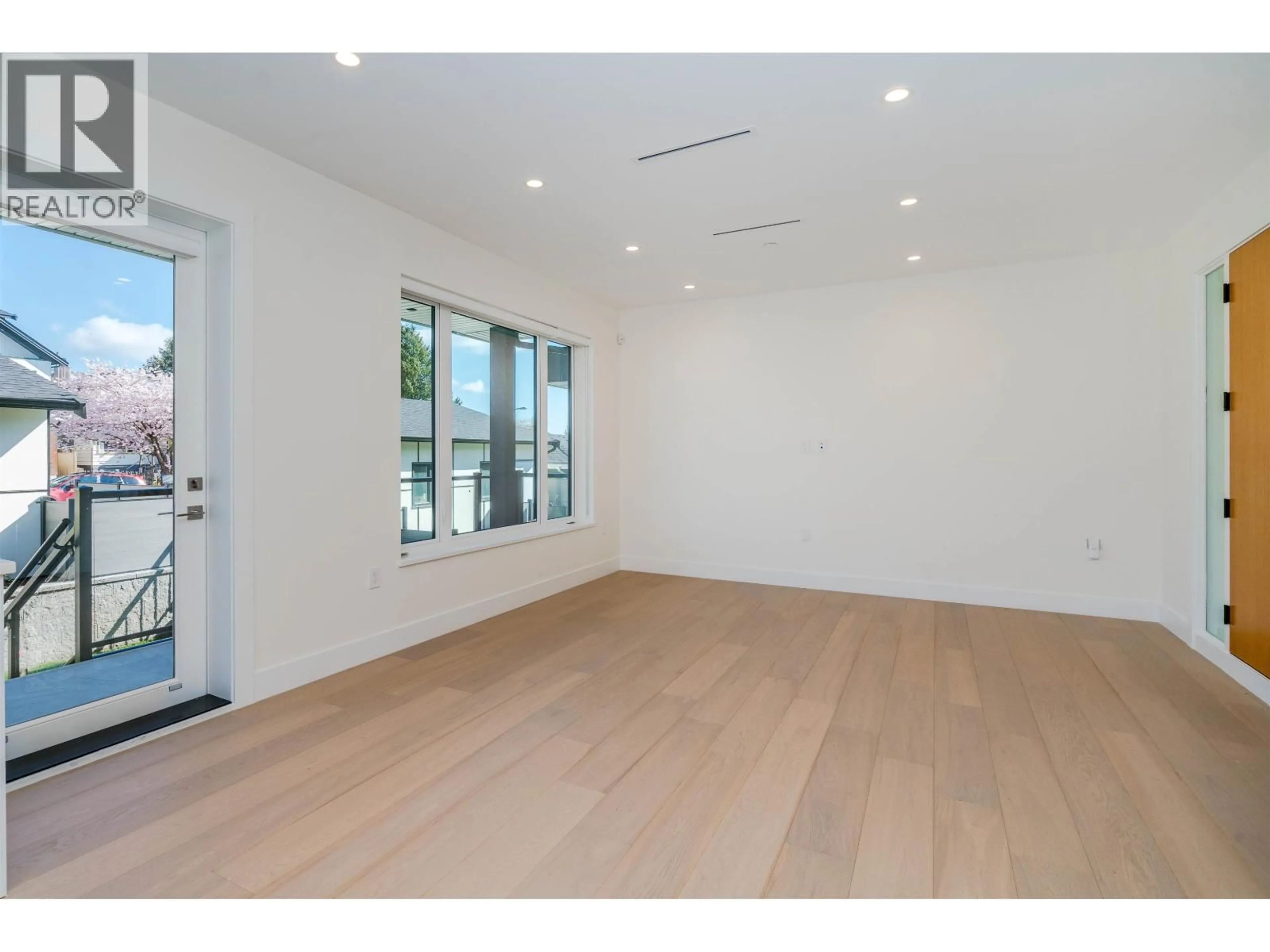 Unknown for 8182 CARTIER STREET, Vancouver British Columbia V6P4T5
