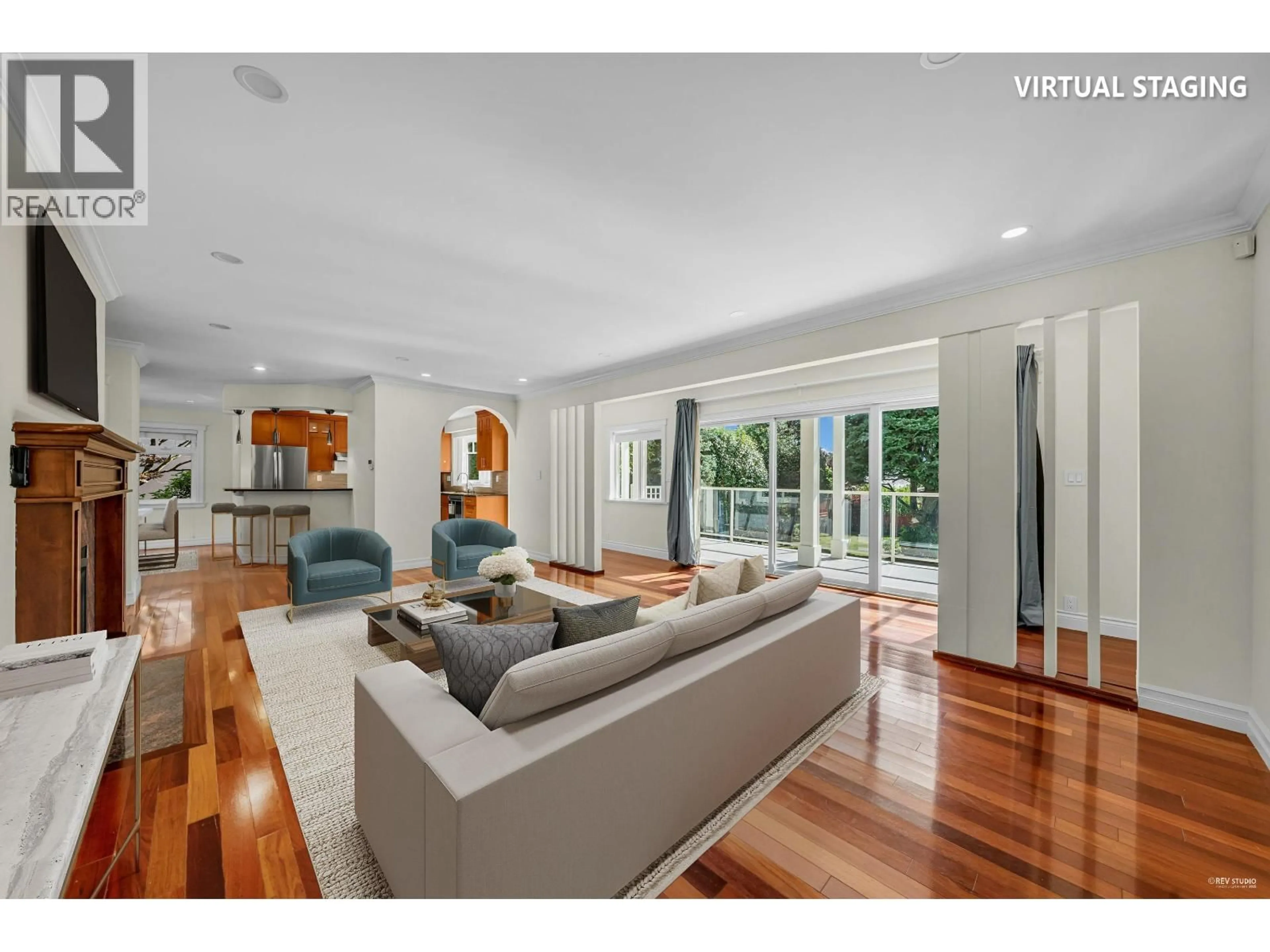 Living room with furniture, unknown for 1138 INGLEWOOD AVENUE, Vancouver British Columbia V7T1Y5