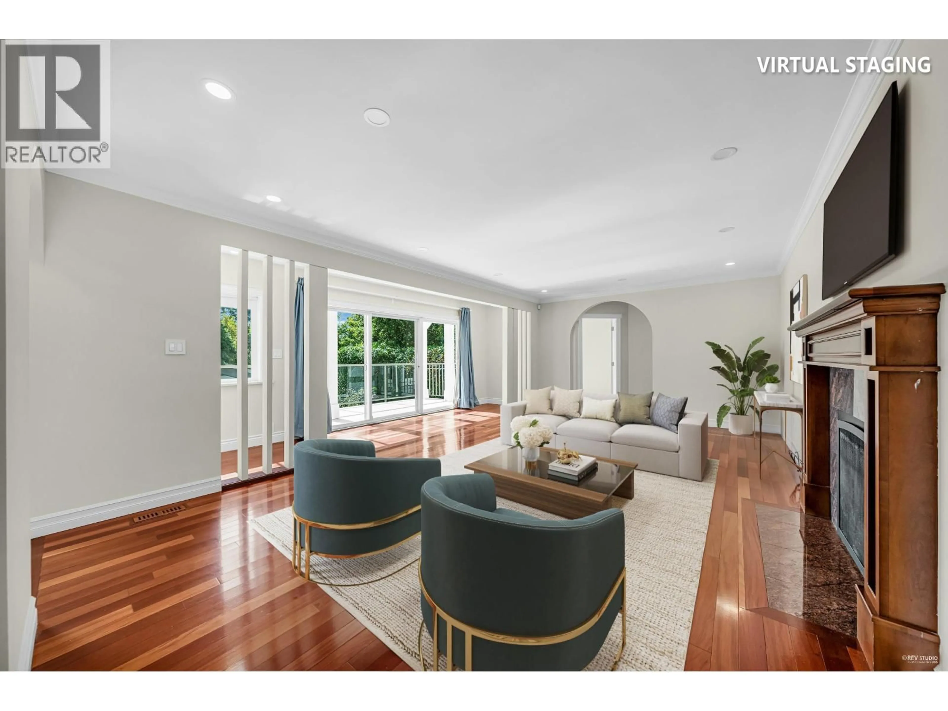 Living room with furniture, unknown for 1138 INGLEWOOD AVENUE, Vancouver British Columbia V7T1Y5