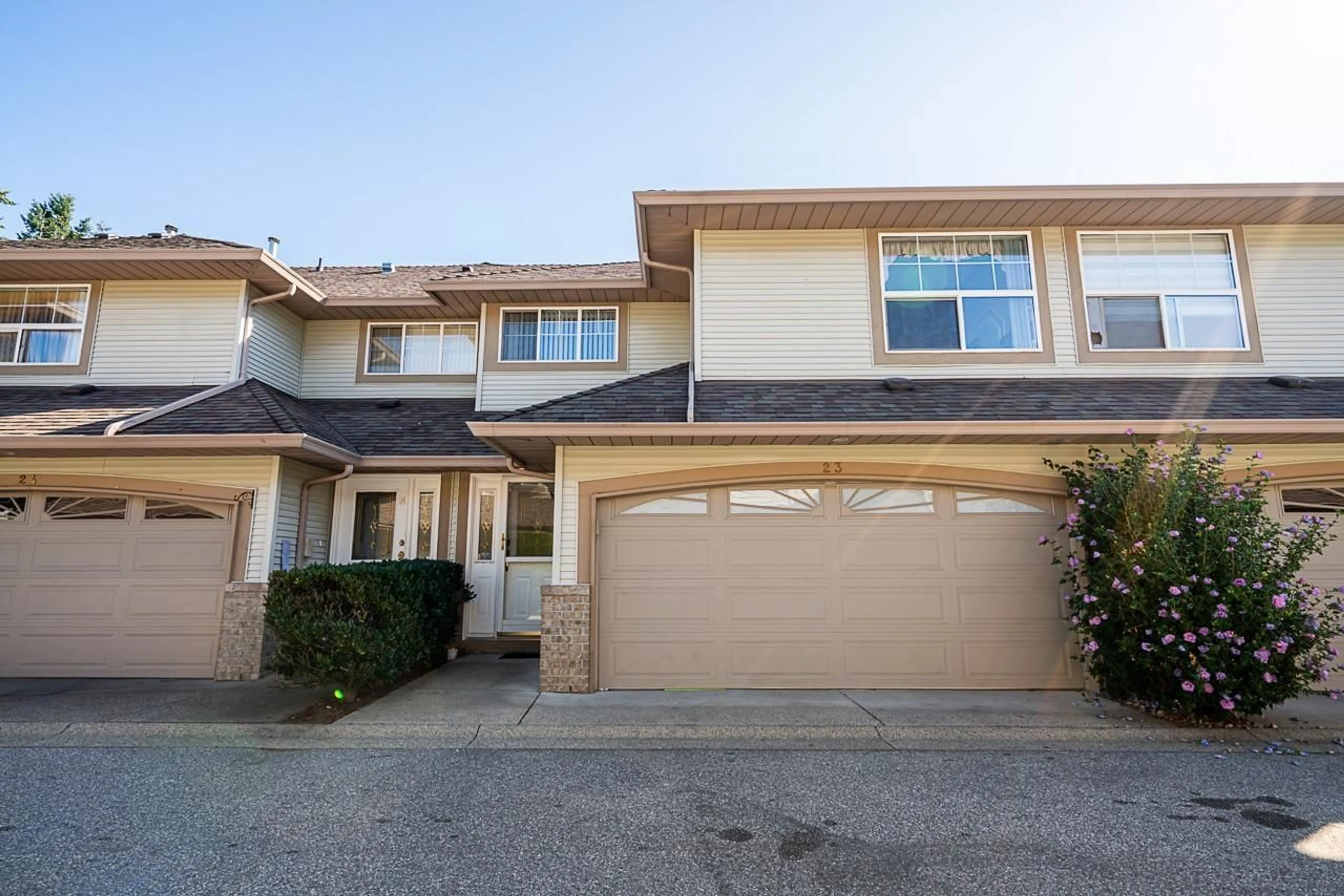 Unknown for 23 - 12165 75, Surrey British Columbia V3W0W7