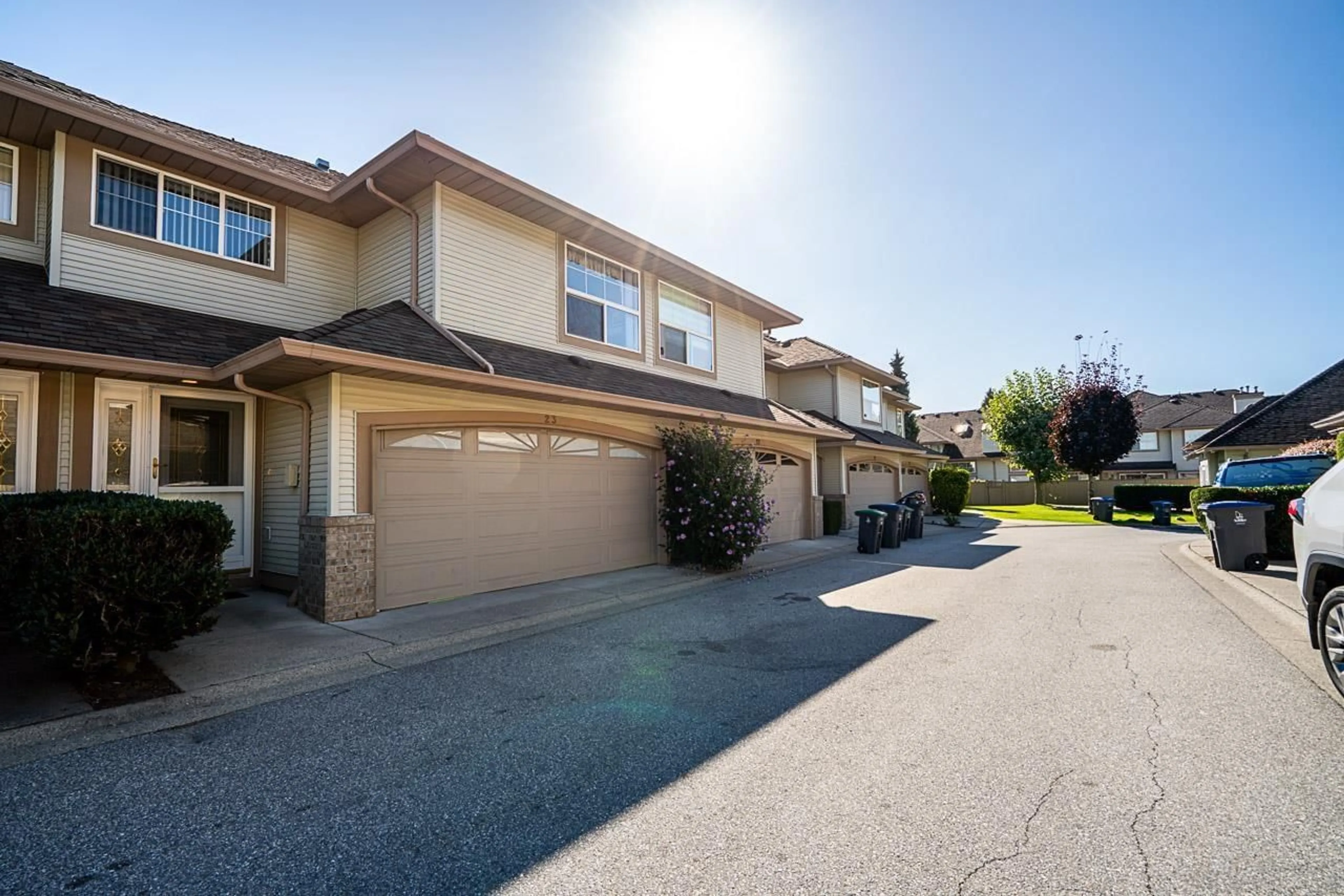 A pic from outside/outdoor area/front of a property/back of a property/a pic from drone, street for 23 - 12165 75, Surrey British Columbia V3W0W7