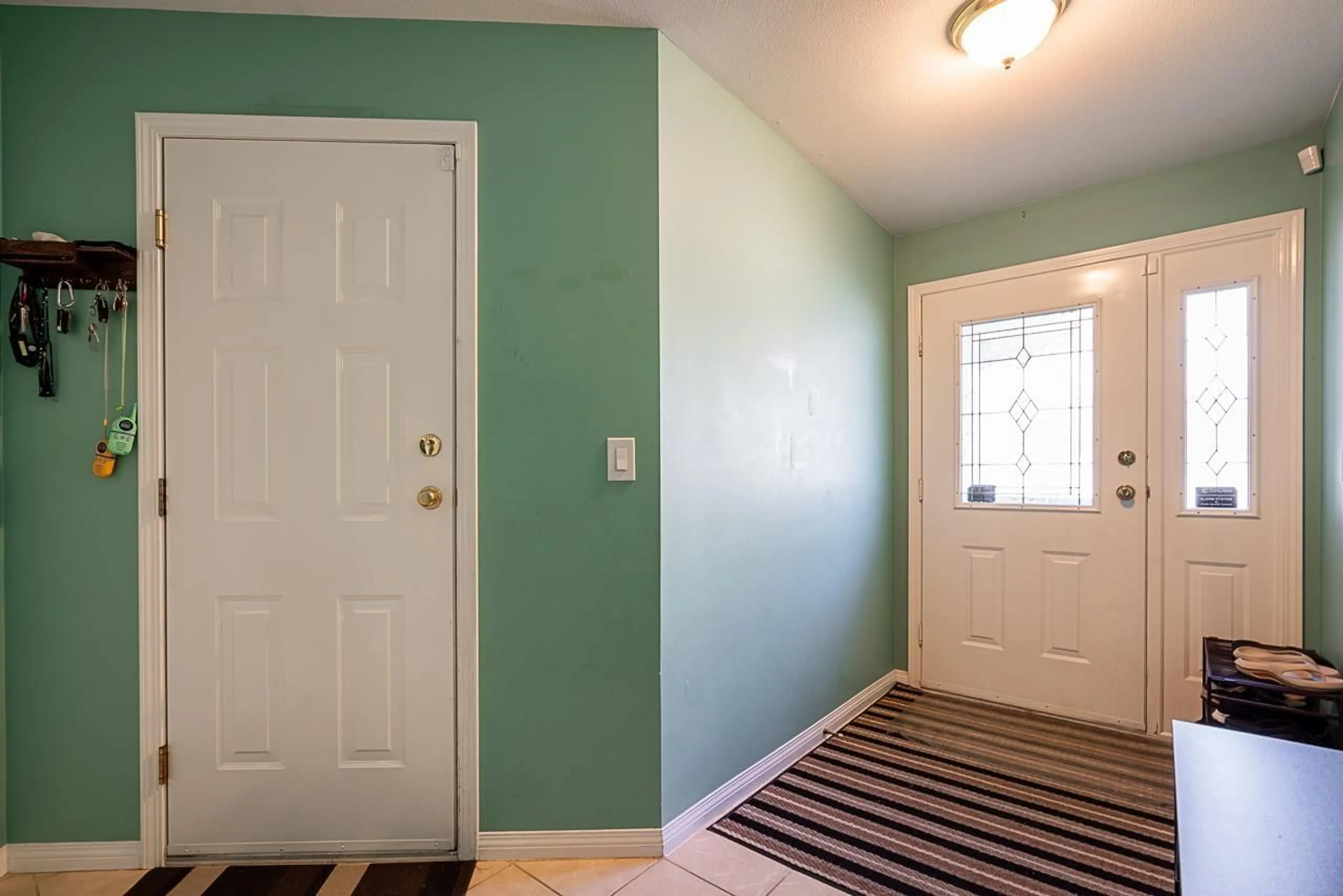 Indoor entryway for 23 - 12165 75, Surrey British Columbia V3W0W7