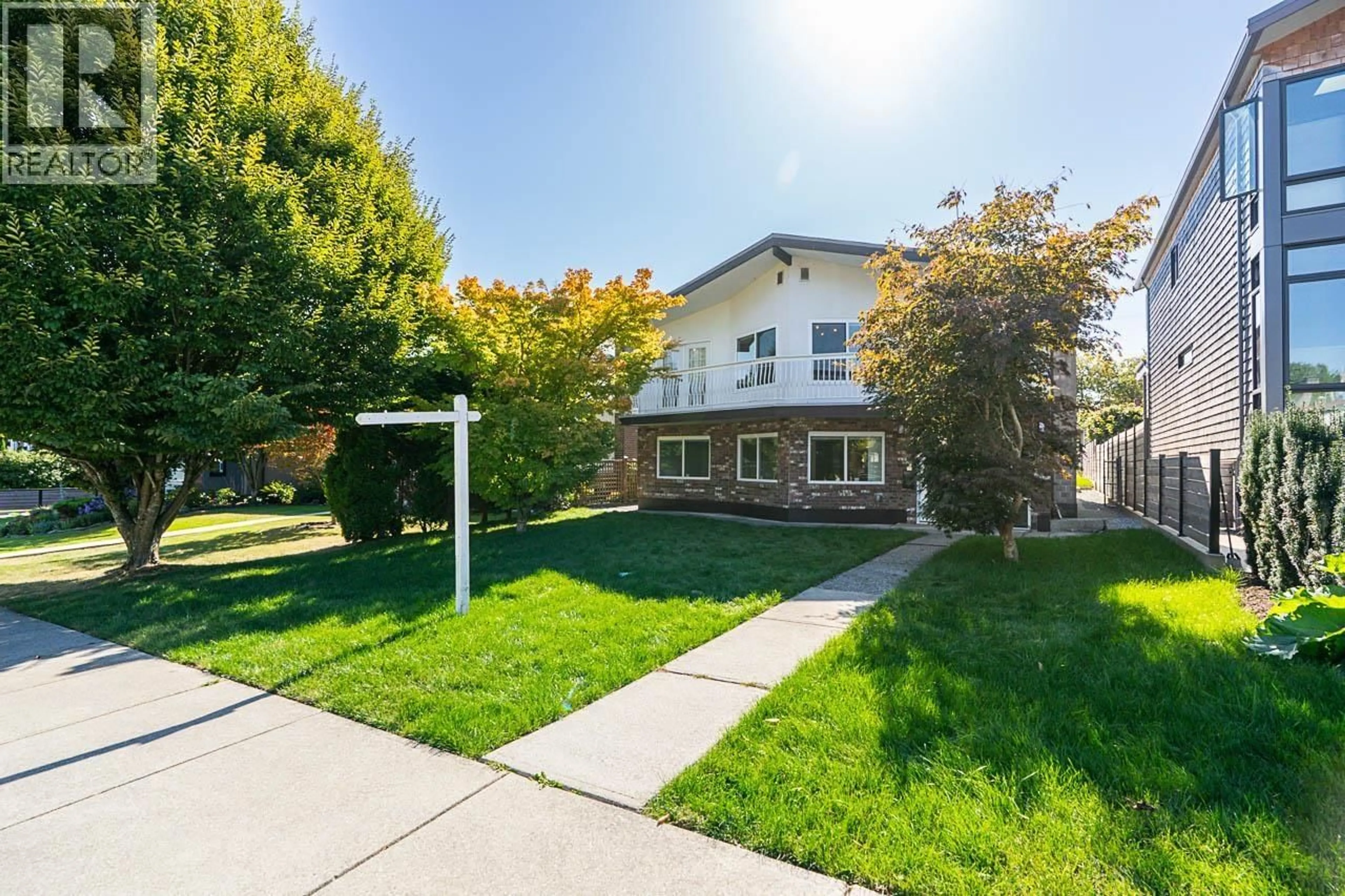 Unknown for 4346 DUNDAS STREET, Burnaby British Columbia V5C1B3