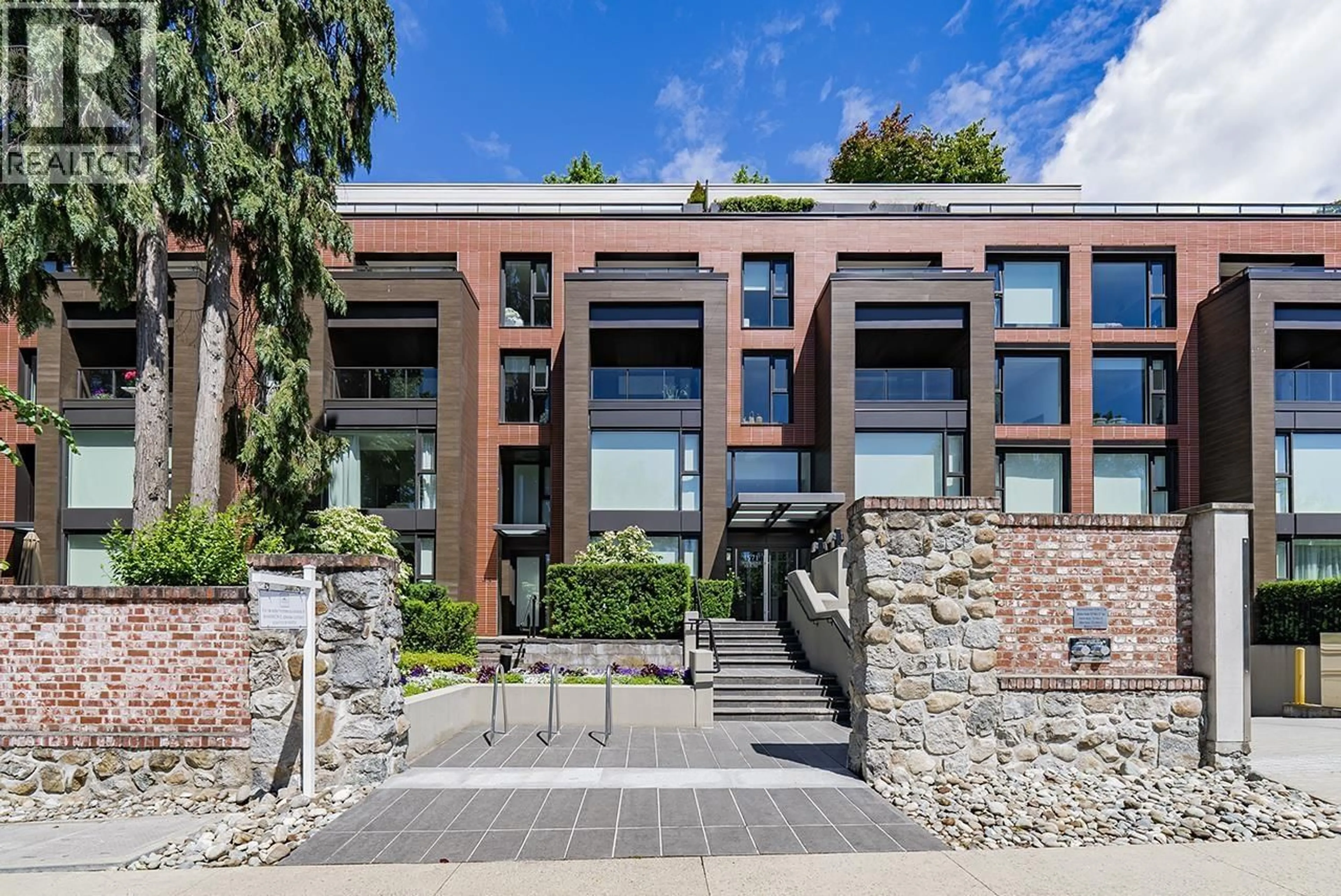 Home with brick exterior material, building for 310 - 1571 57TH AVENUE, Vancouver British Columbia V6P0H7