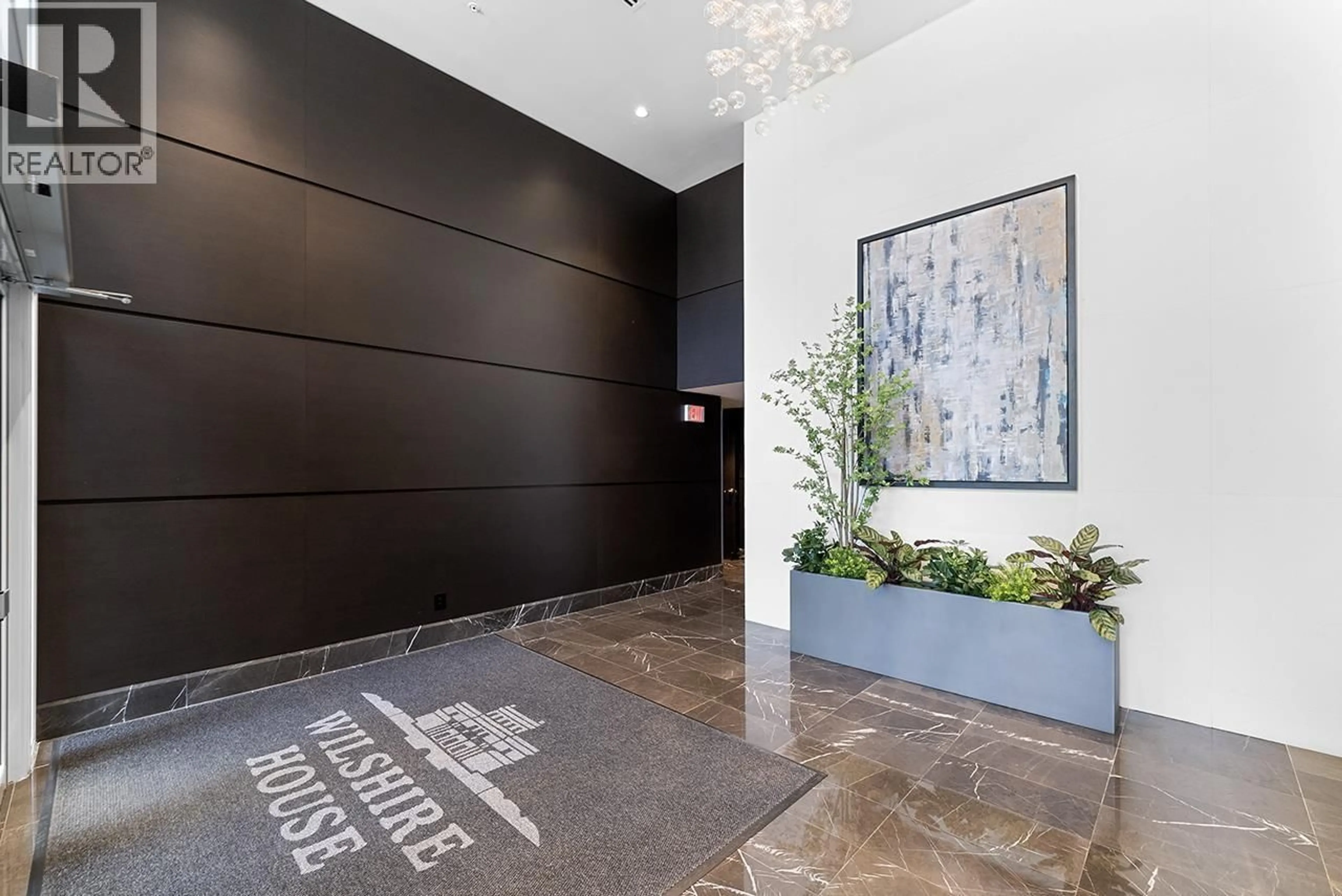 Indoor foyer for 310 - 1571 57TH AVENUE, Vancouver British Columbia V6P0H7