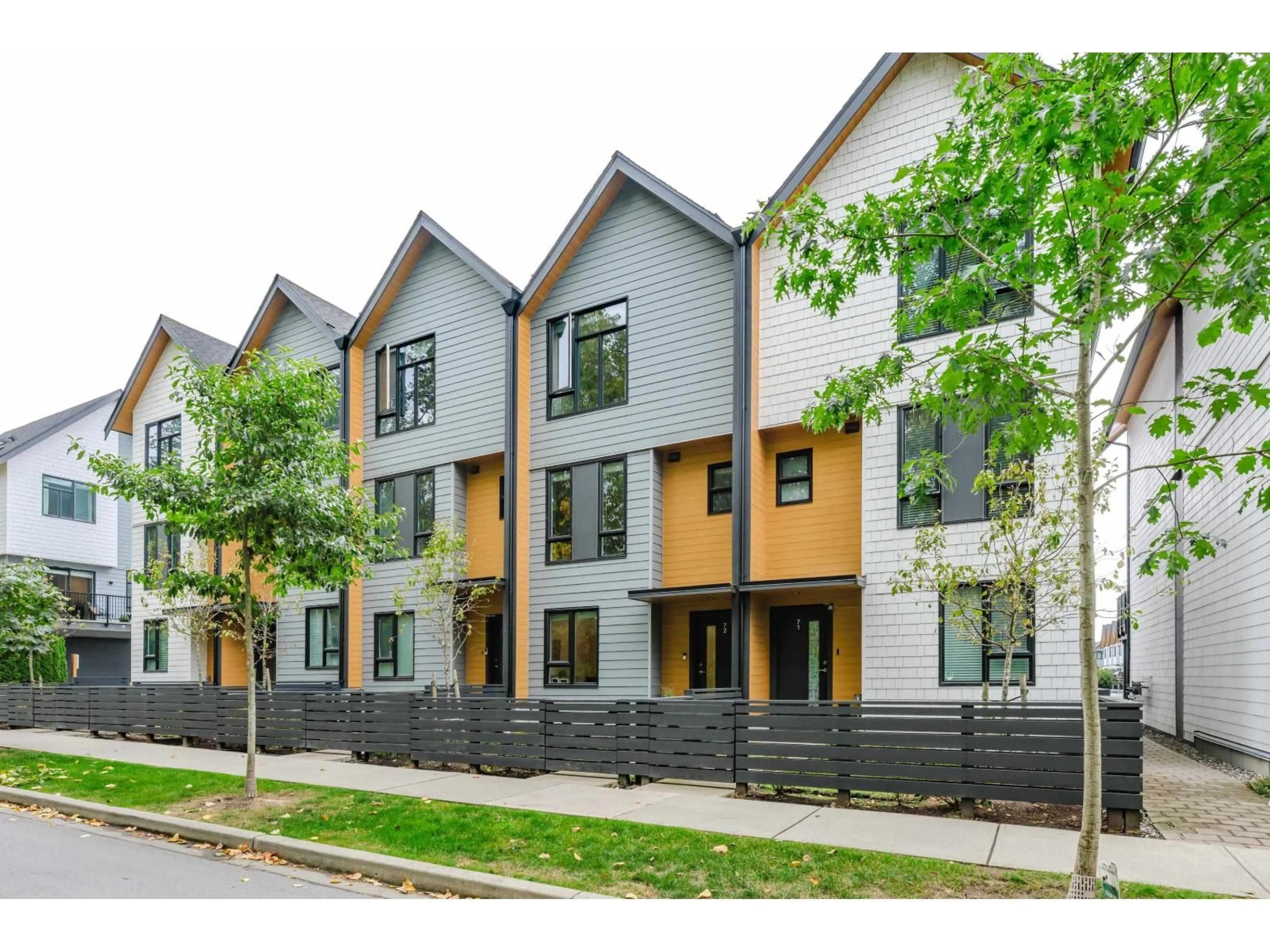 Home with brick exterior material, street for 72 - 16685 25, Surrey British Columbia V3Z0Z4