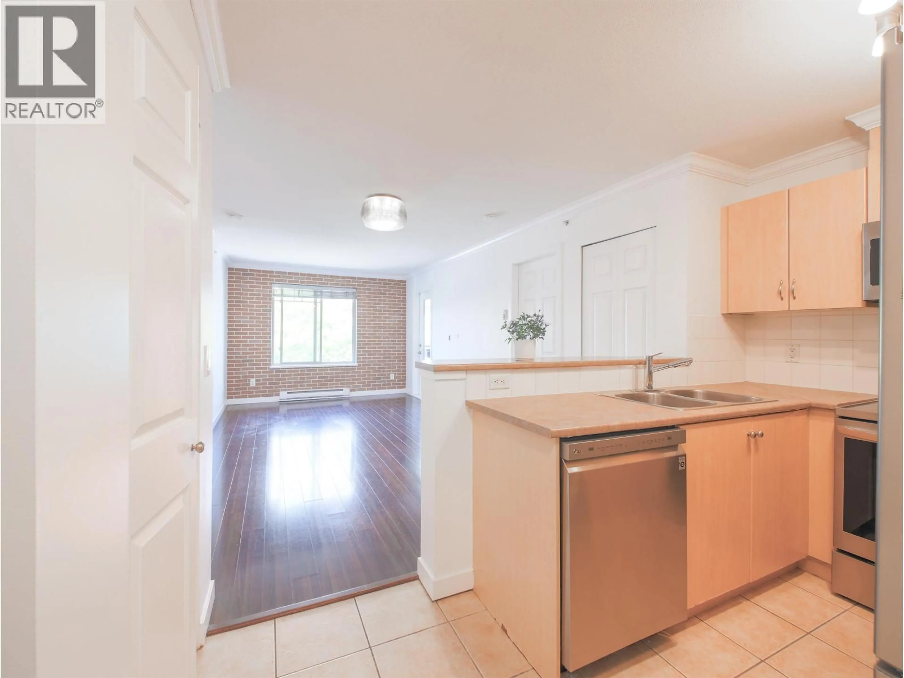 Standard kitchen, floor is not visible for 3416 - 240 SHERBROOKE STREET, New Westminster British Columbia V3L3M2