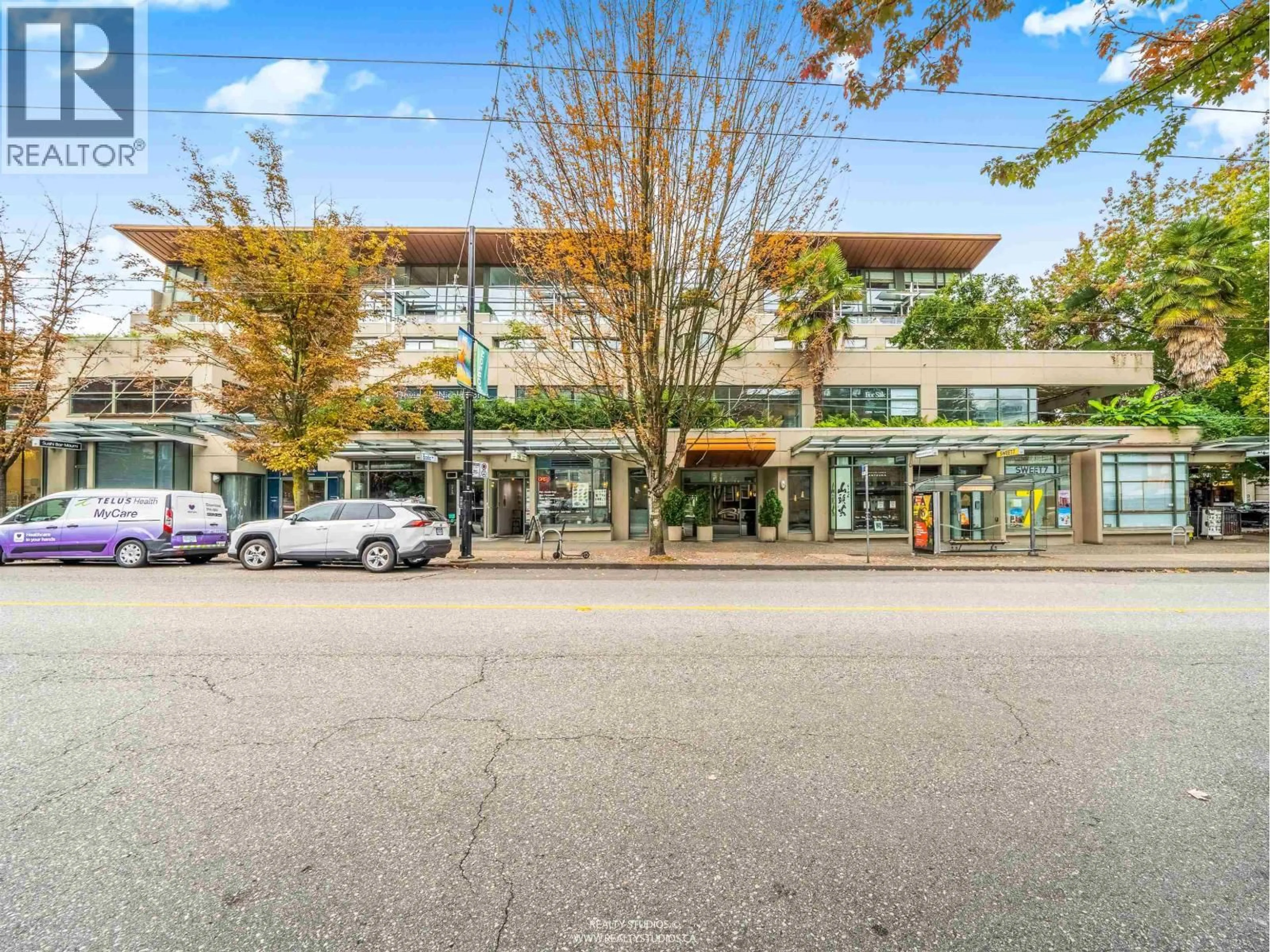 Unknown for 302 - 1688 ROBSON STREET, Vancouver British Columbia V6G1C7