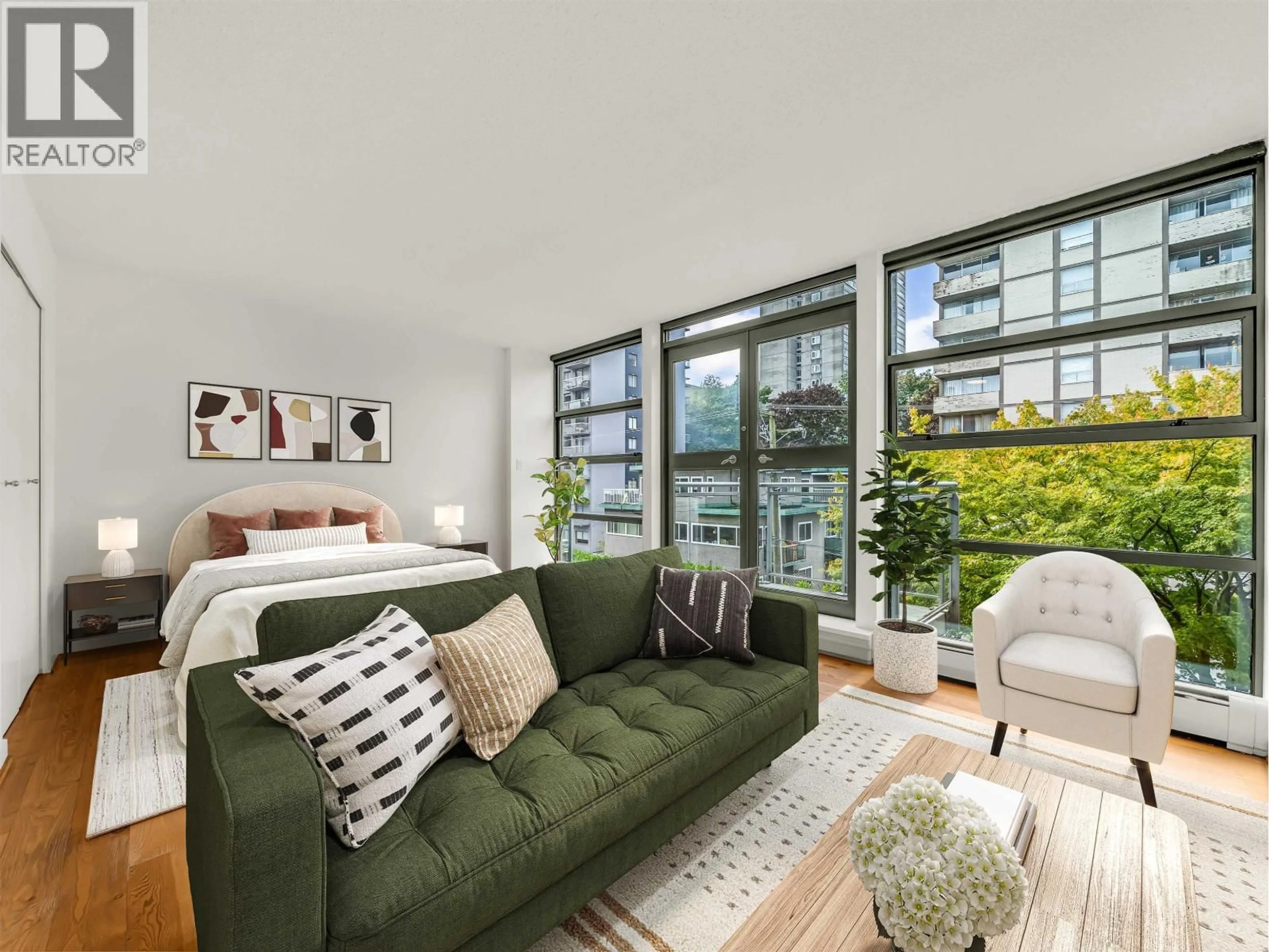 Living room with furniture, unknown for 302 - 1688 ROBSON STREET, Vancouver British Columbia V6G1C7