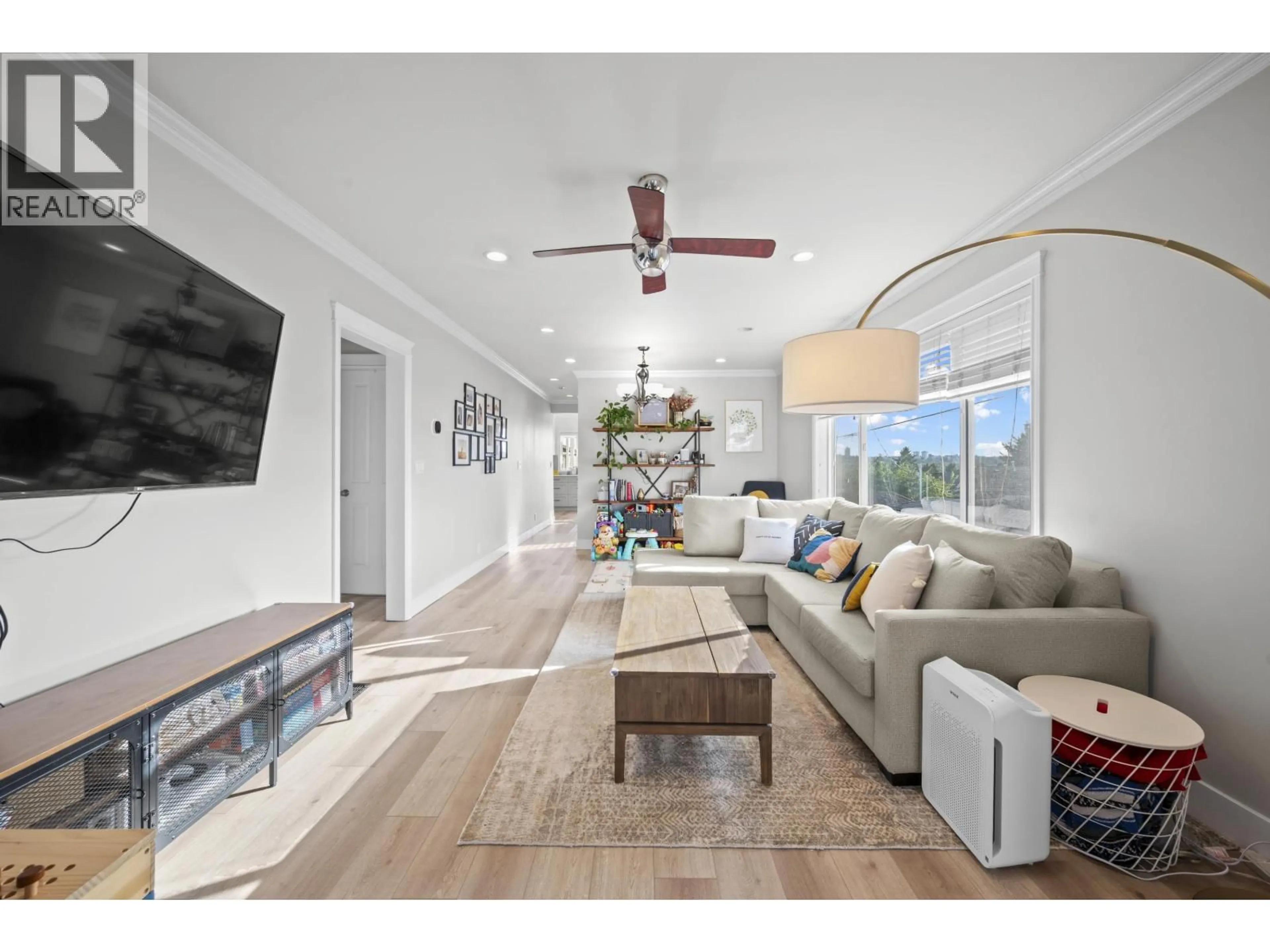 Living room with furniture, unknown for 2916 6TH AVENUE, Vancouver British Columbia V5M1S1
