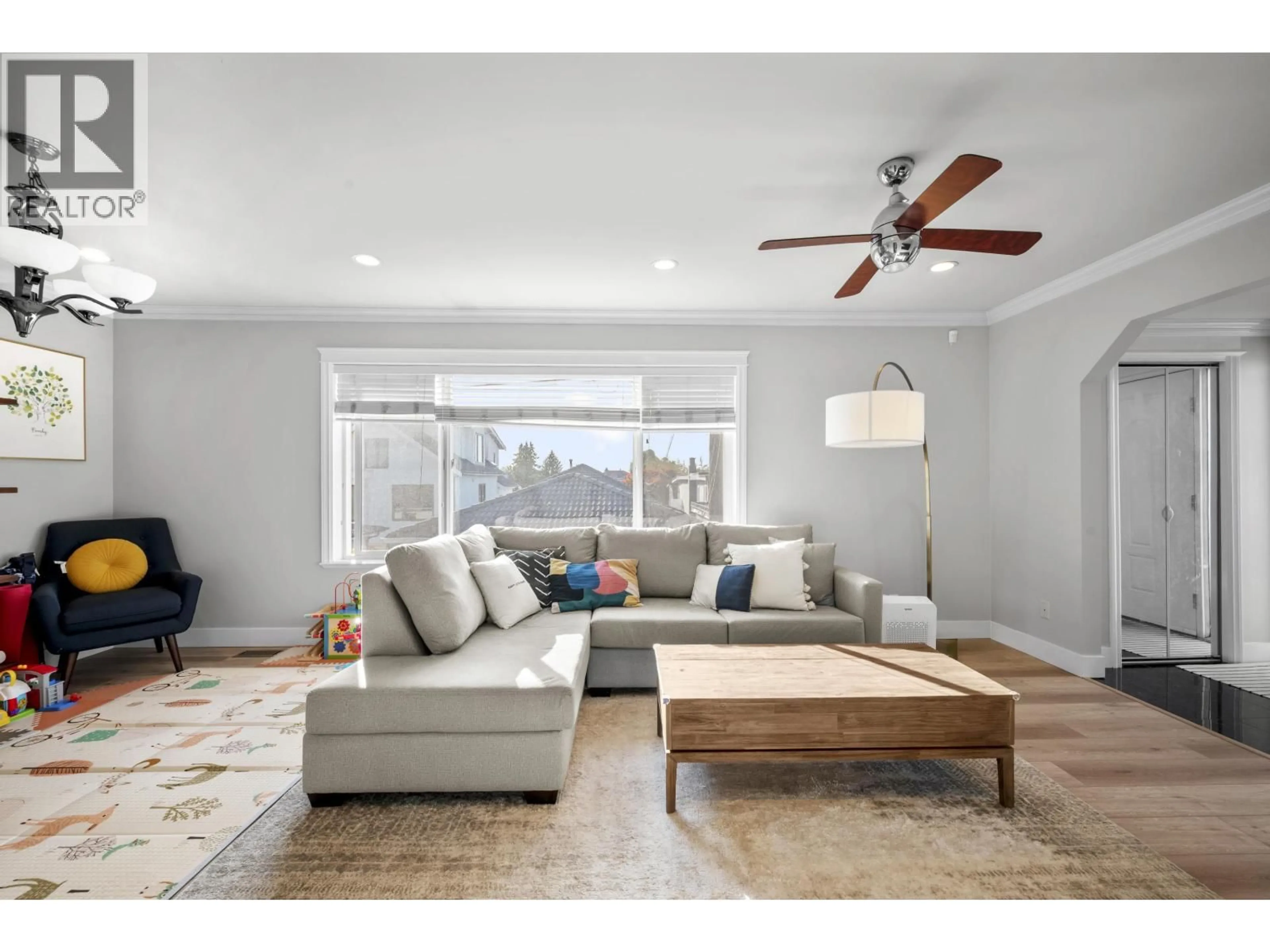 Living room with furniture, unknown for 2916 6TH AVENUE, Vancouver British Columbia V5M1S1