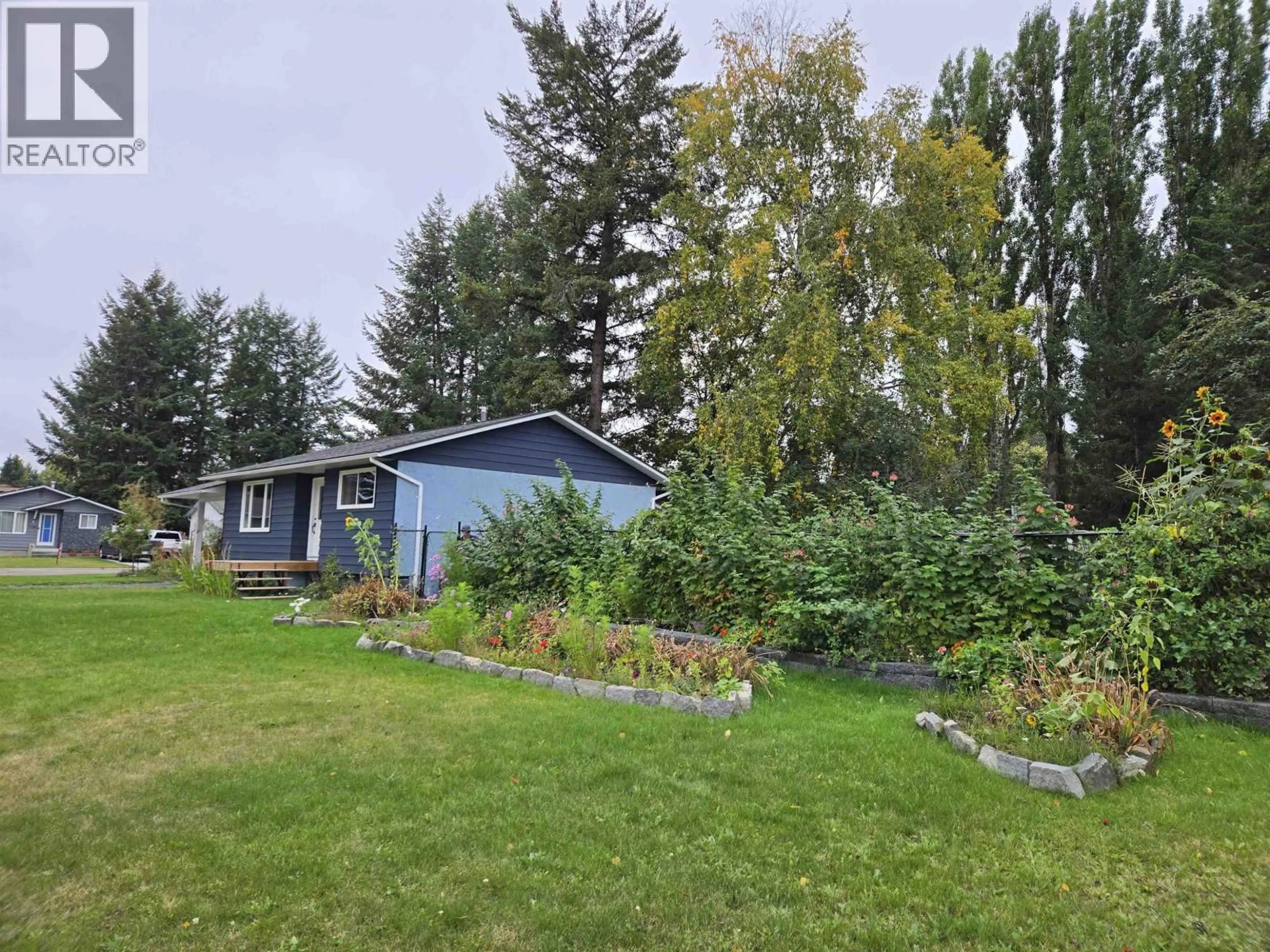 A pic from outside/outdoor area/front of a property/back of a property/a pic from drone, unknown for 7781 NEWTON CRESCENT, Prince George British Columbia V2N3L7