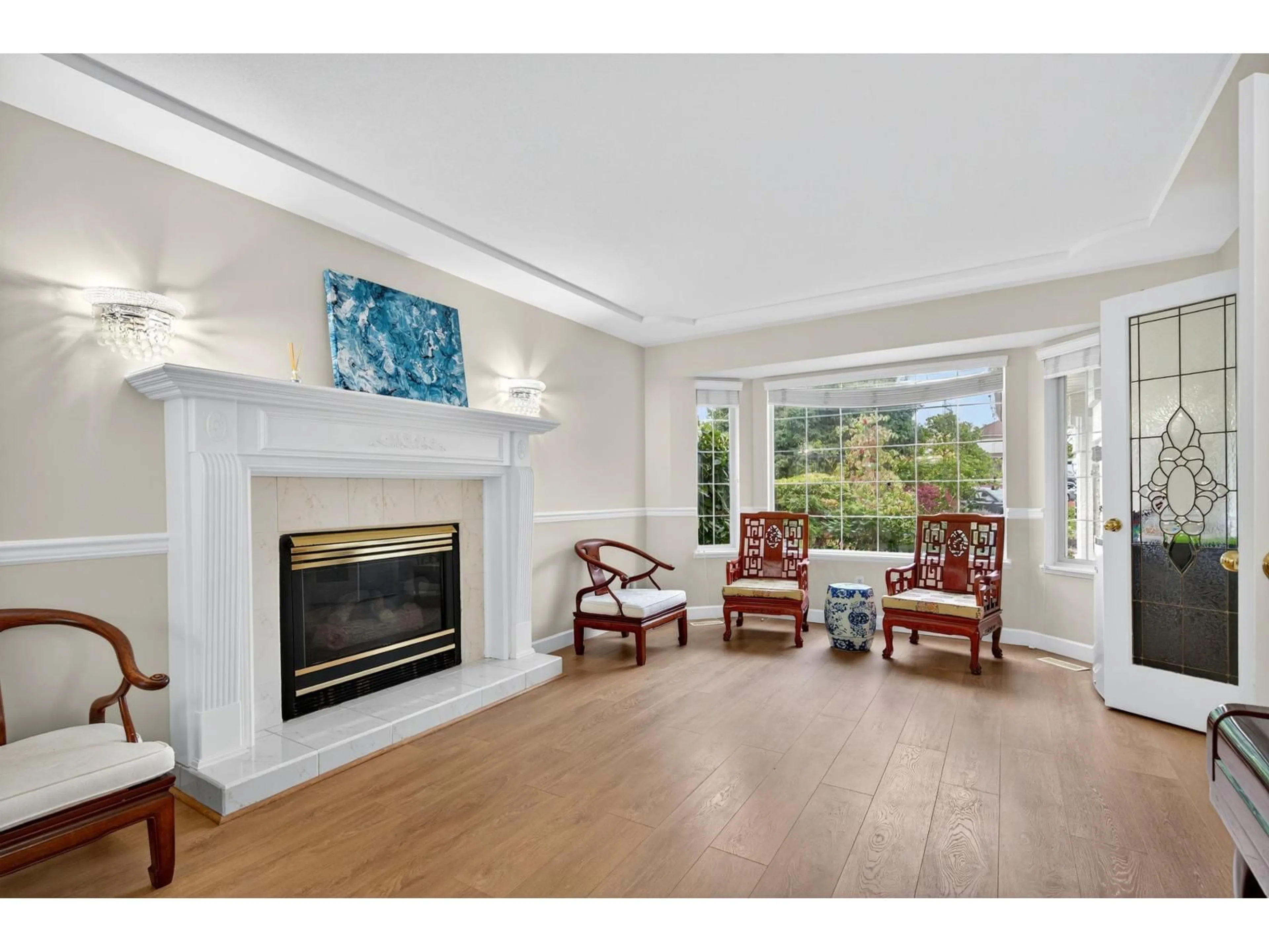 Living room with furniture, unknown for 5663 186A, Surrey British Columbia V3S7N2