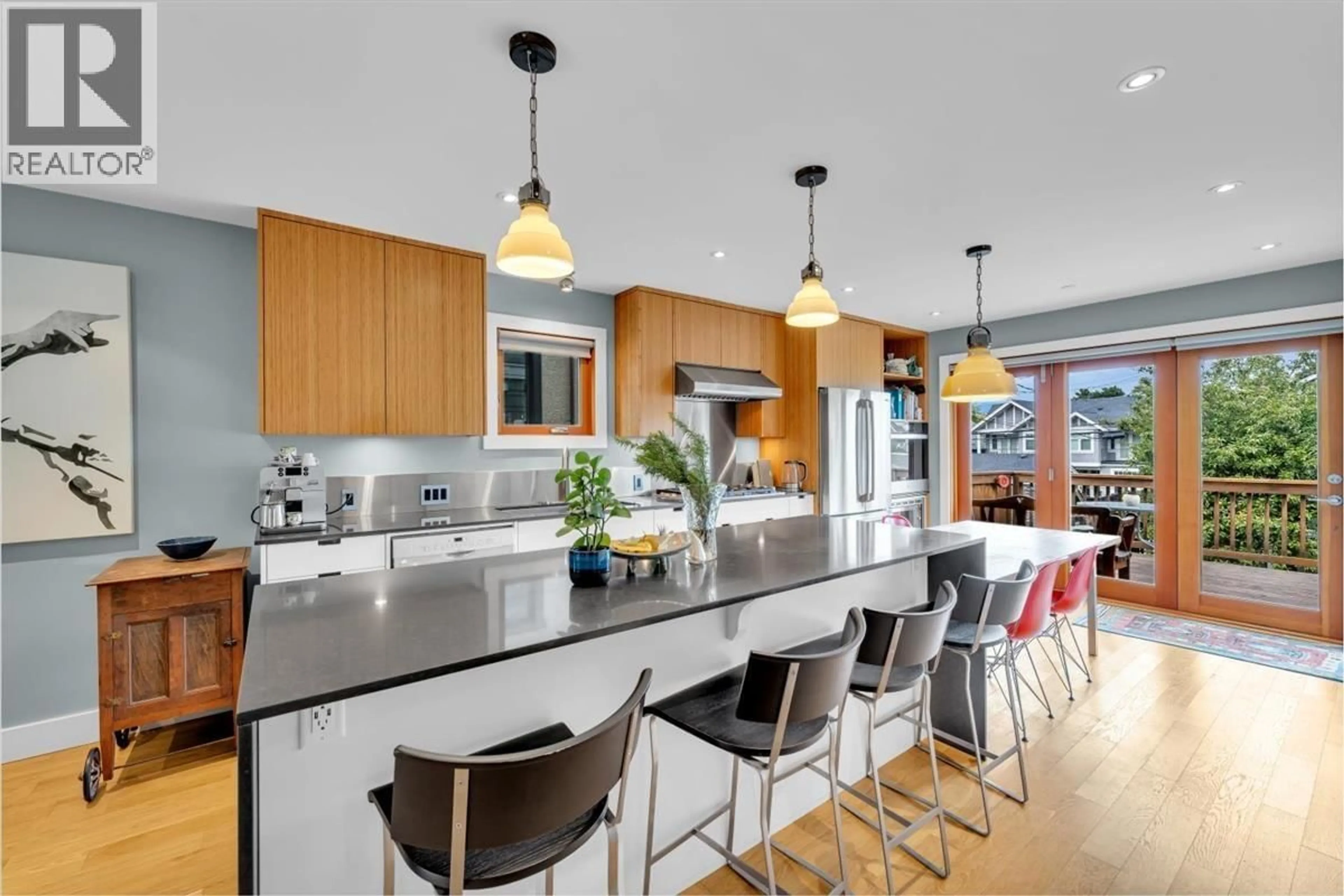 Contemporary kitchen, unknown for 57 17TH AVENUE, Vancouver British Columbia V5Y1Z5