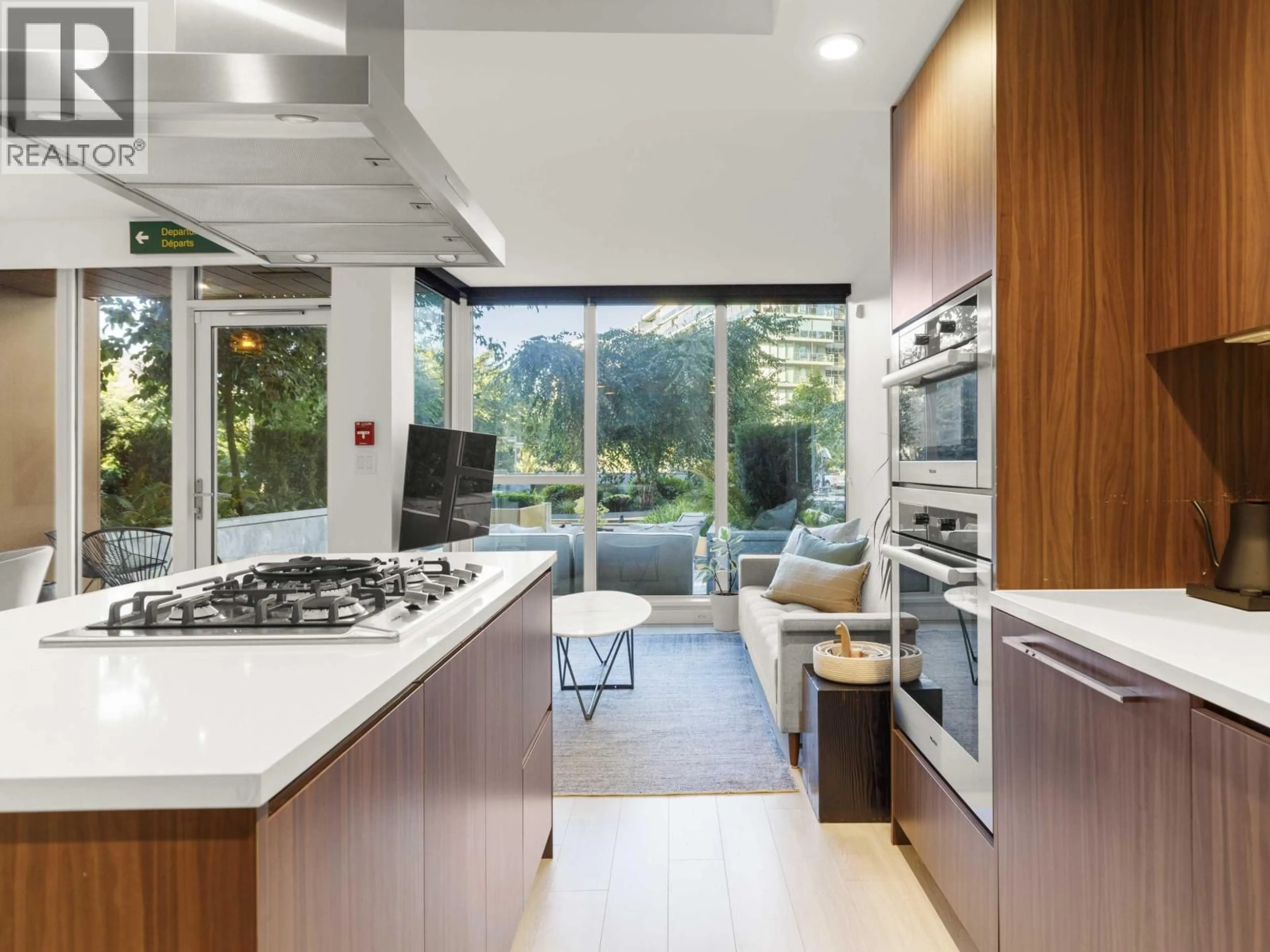 Contemporary kitchen, unknown for 1755 COLUMBIA STREET, Vancouver British Columbia V5Y0N3