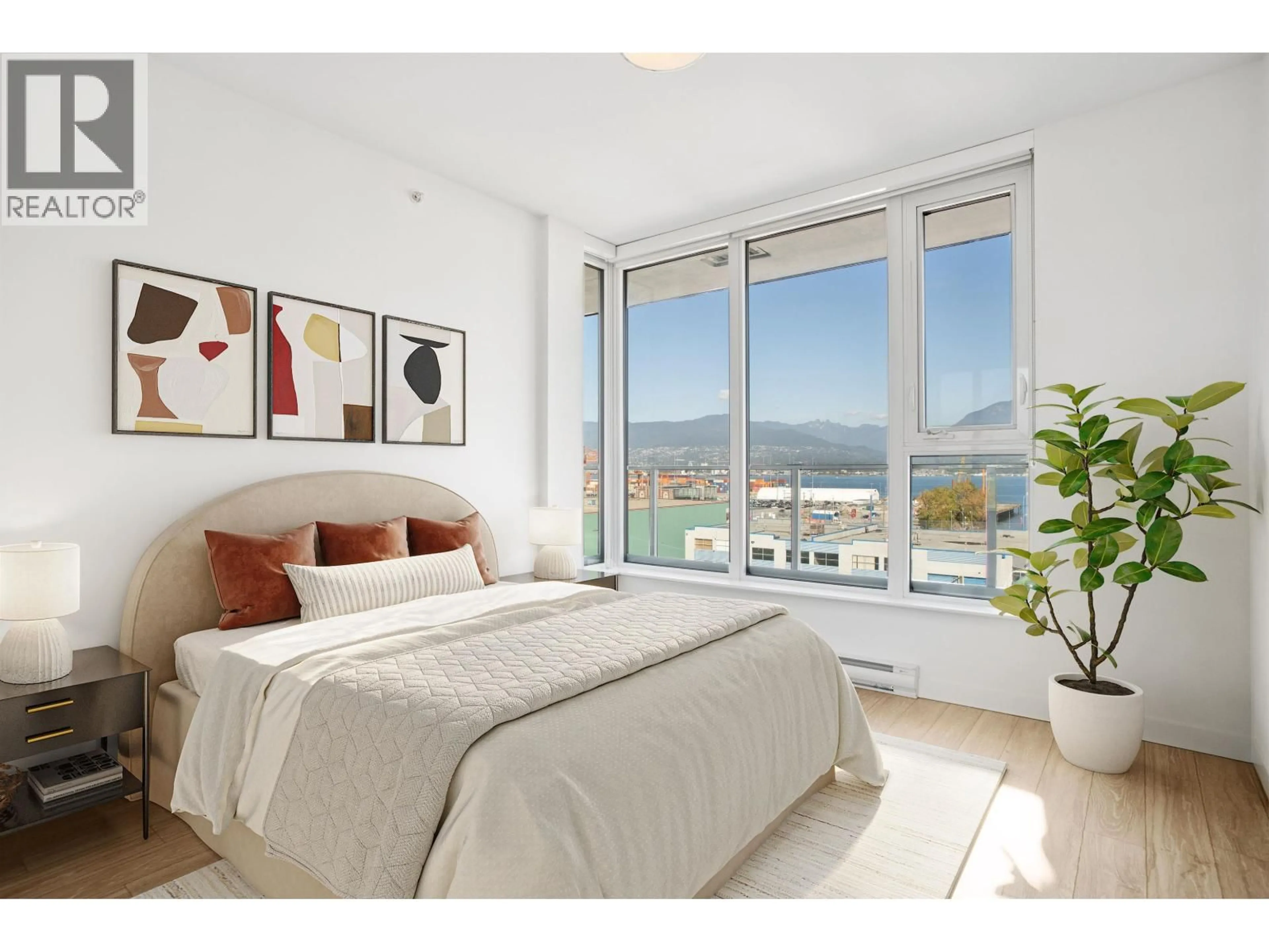 Bedroom with bed, unknown for 653 - 955 HASTINGS STREET, Vancouver British Columbia V6A0G8
