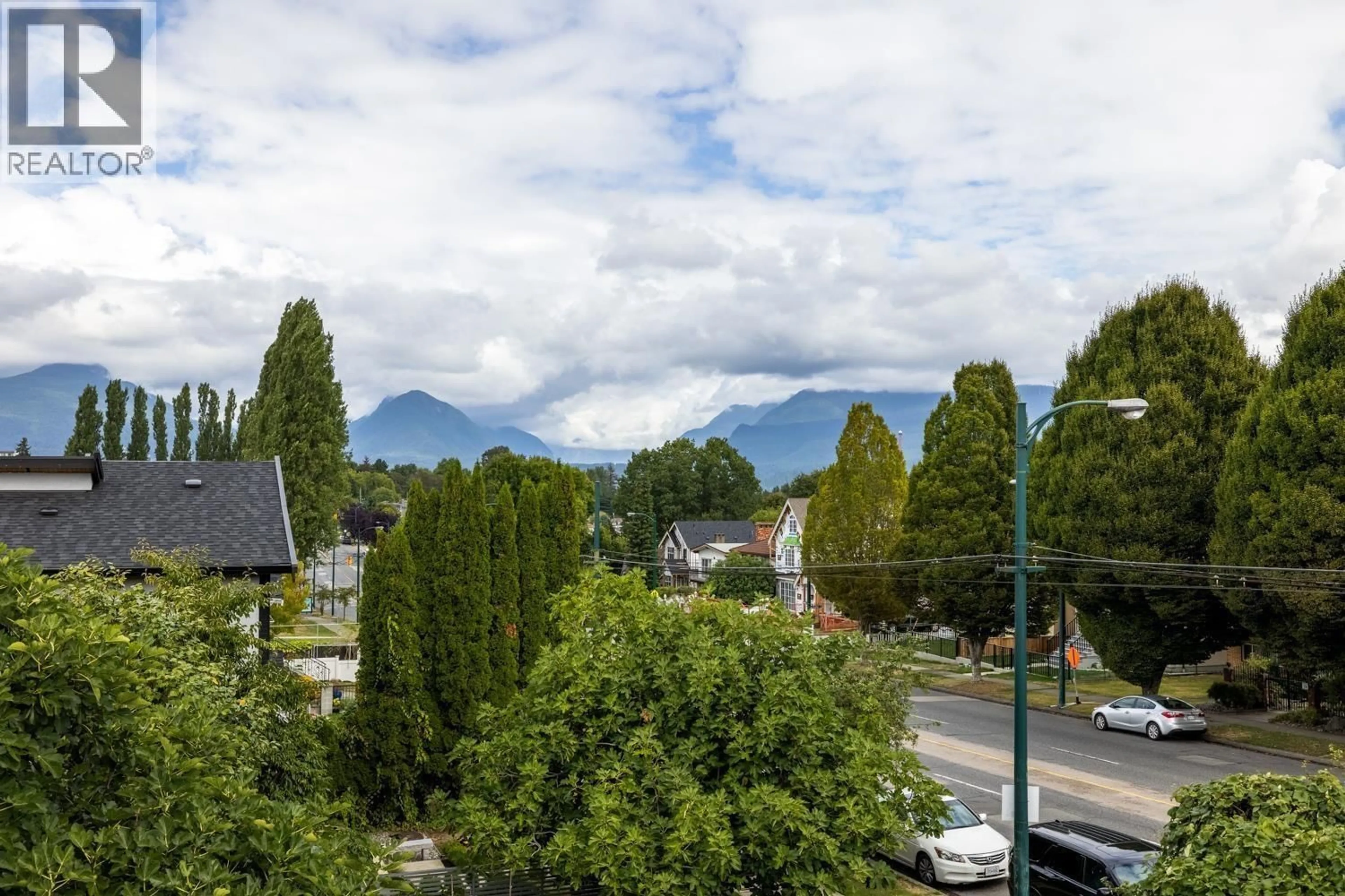 A pic from outside/outdoor area/front of a property/back of a property/a pic from drone, mountain view for 1155 RENFREW STREET, Vancouver British Columbia V5K4C1