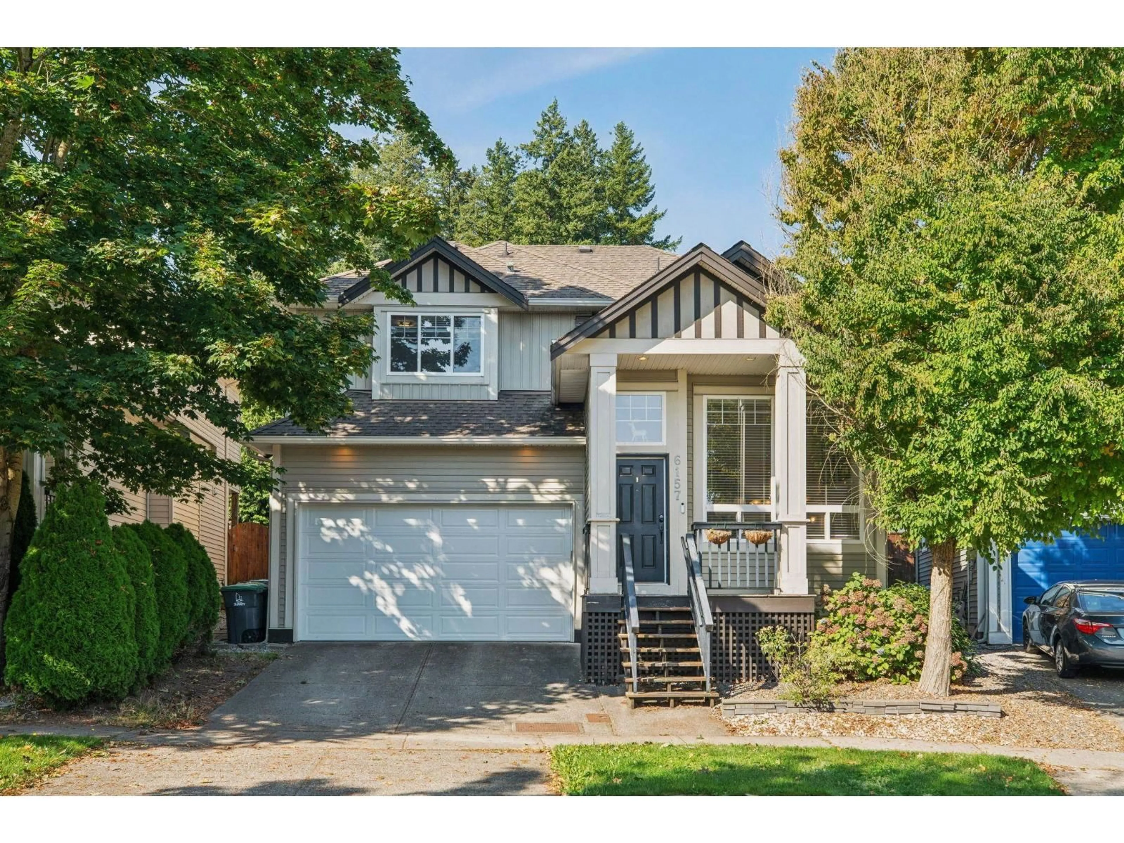 Home with vinyl exterior material, street for 6157 150A, Surrey British Columbia V3S7W9