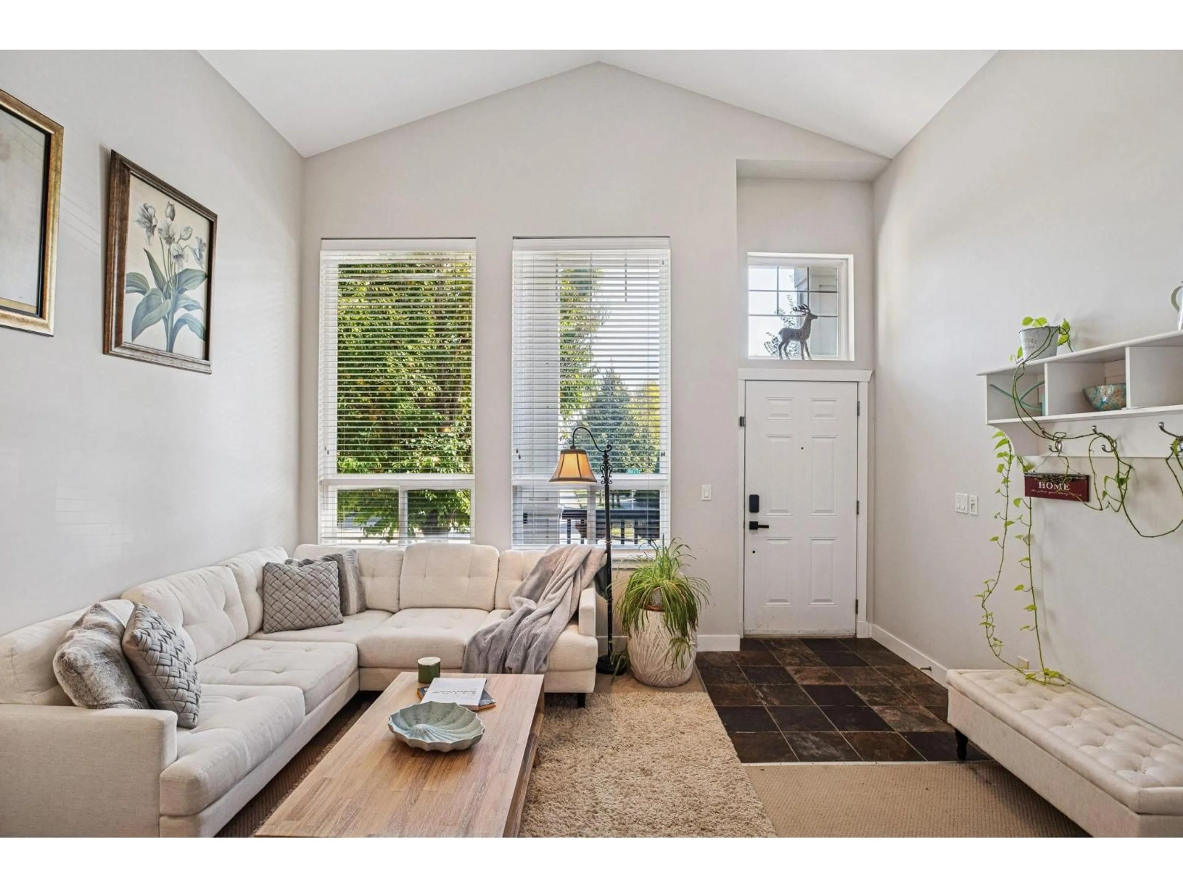 Indoor entryway for 6157 150A, Surrey British Columbia V3S7W9