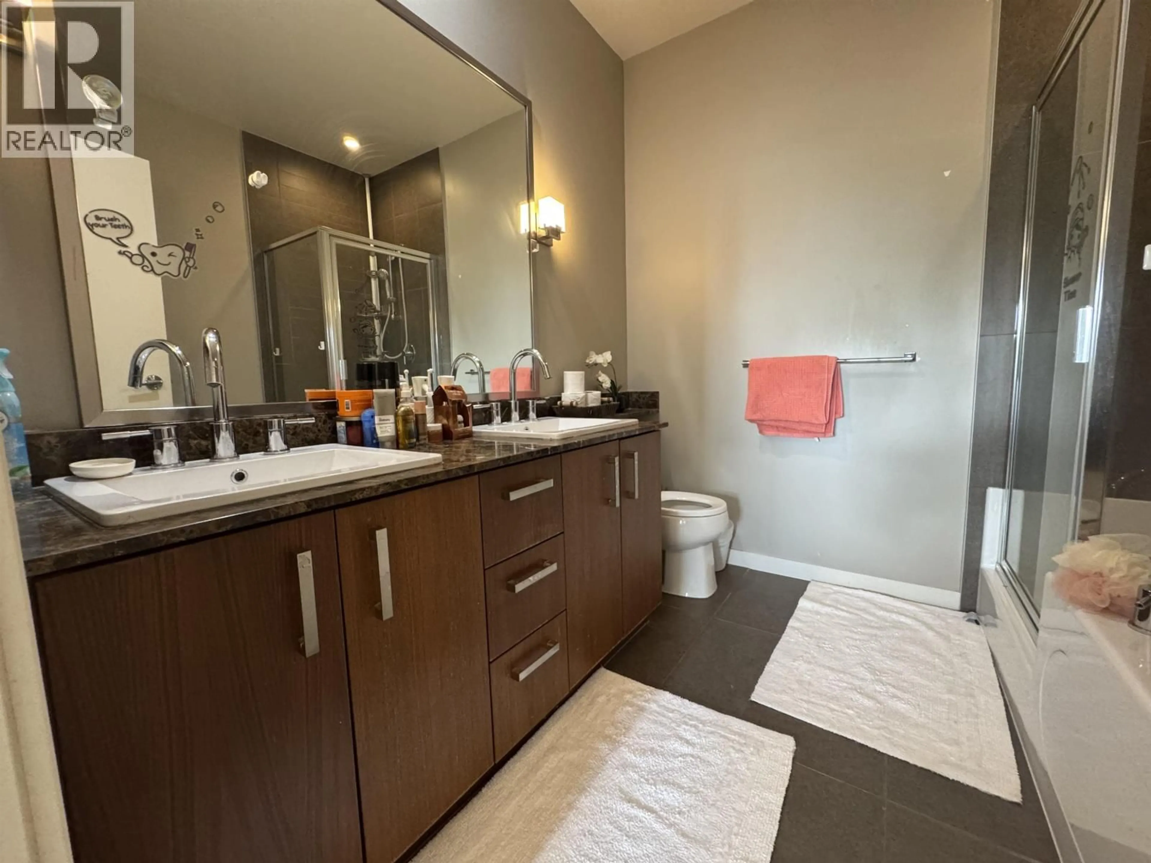 Contemporary bathroom, ceramic/tile floor for 417 - 5885 IRMIN STREET, Burnaby British Columbia V5J0C2