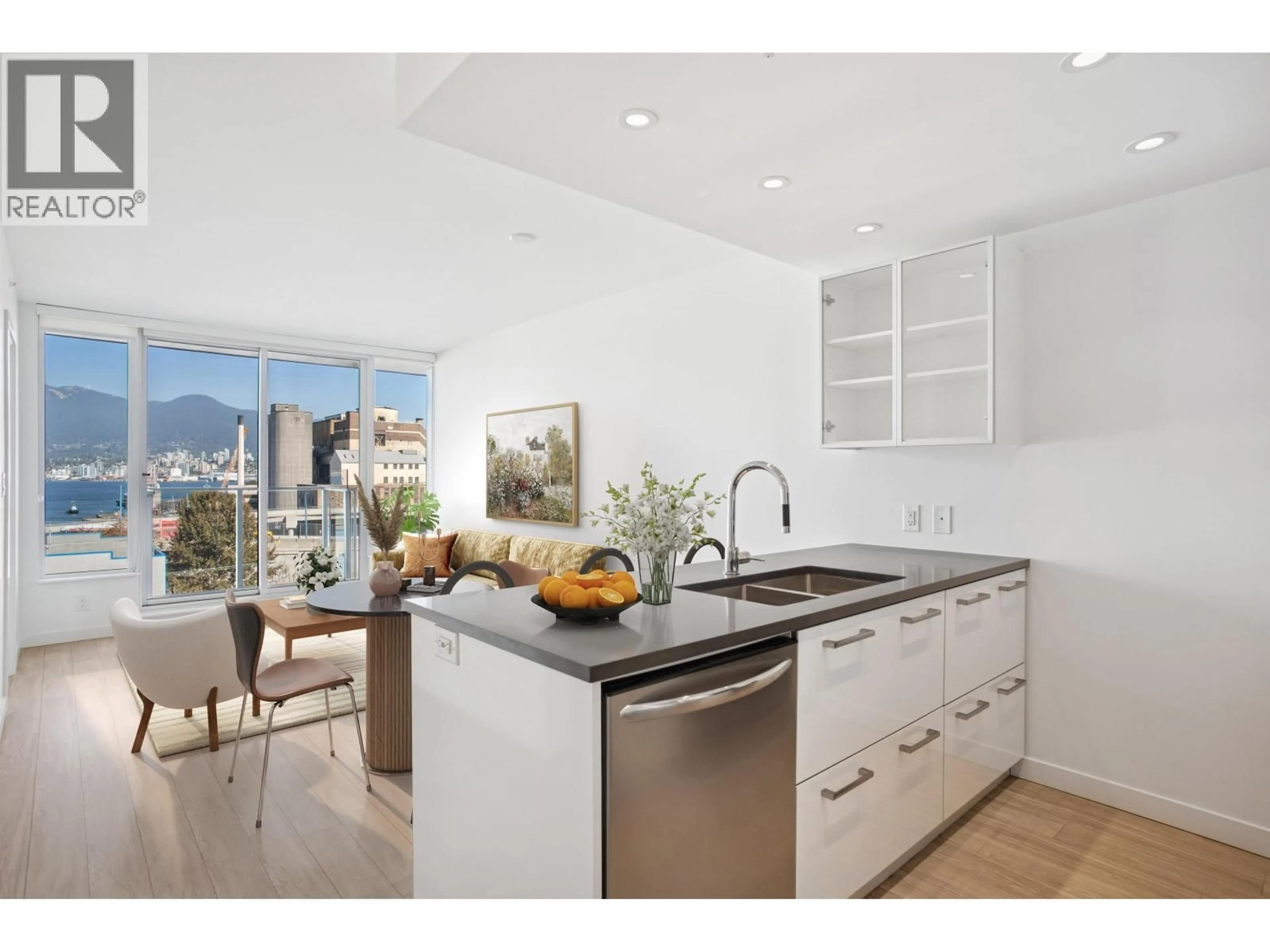 Open concept kitchen, unknown for 554 - 955 HASTINGS STREET, Vancouver British Columbia V6A0G8