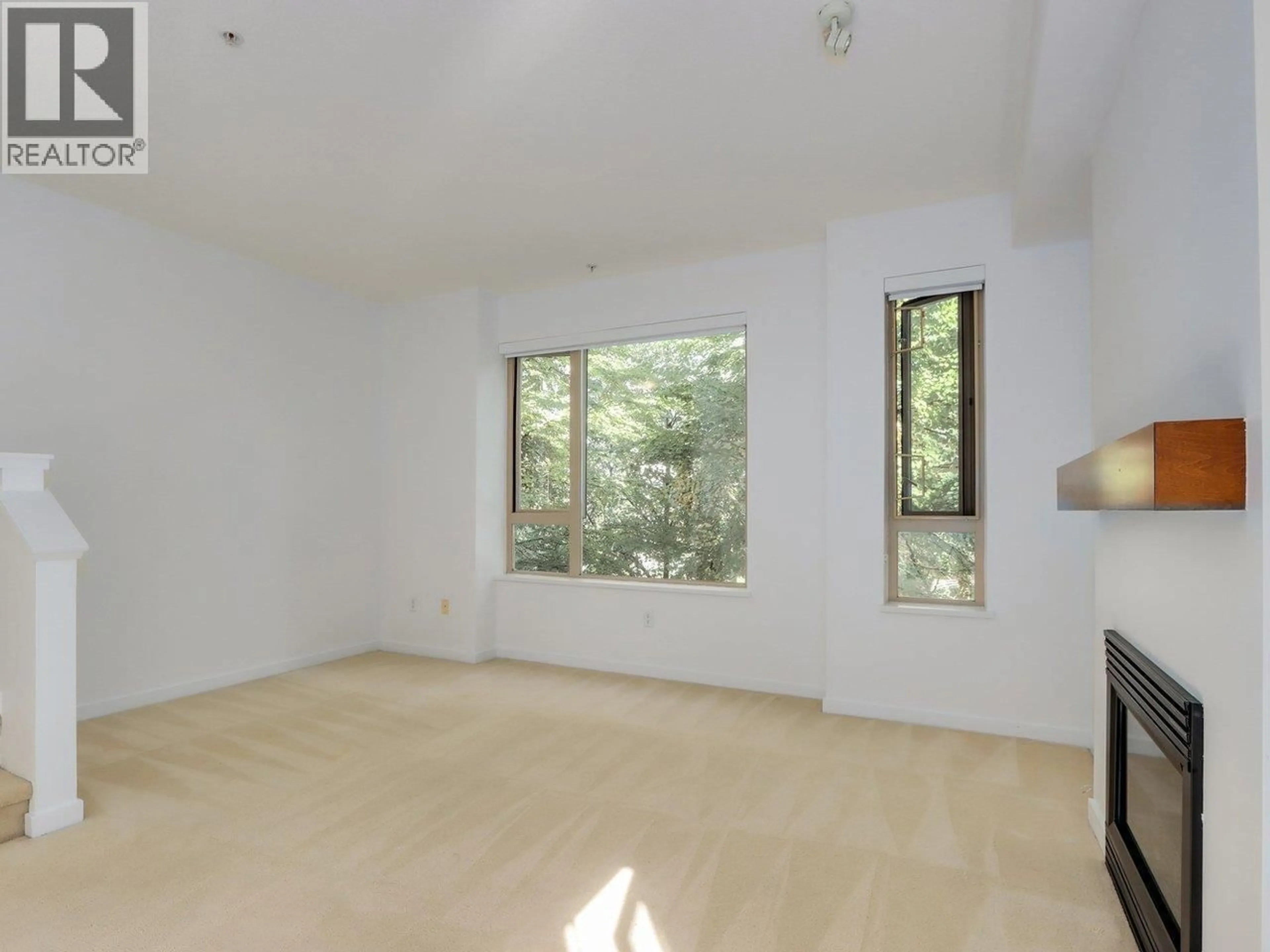 A pic of a room for 114 - 9229 UNIVERSITY CRESCENT, Burnaby British Columbia V5A4Z2