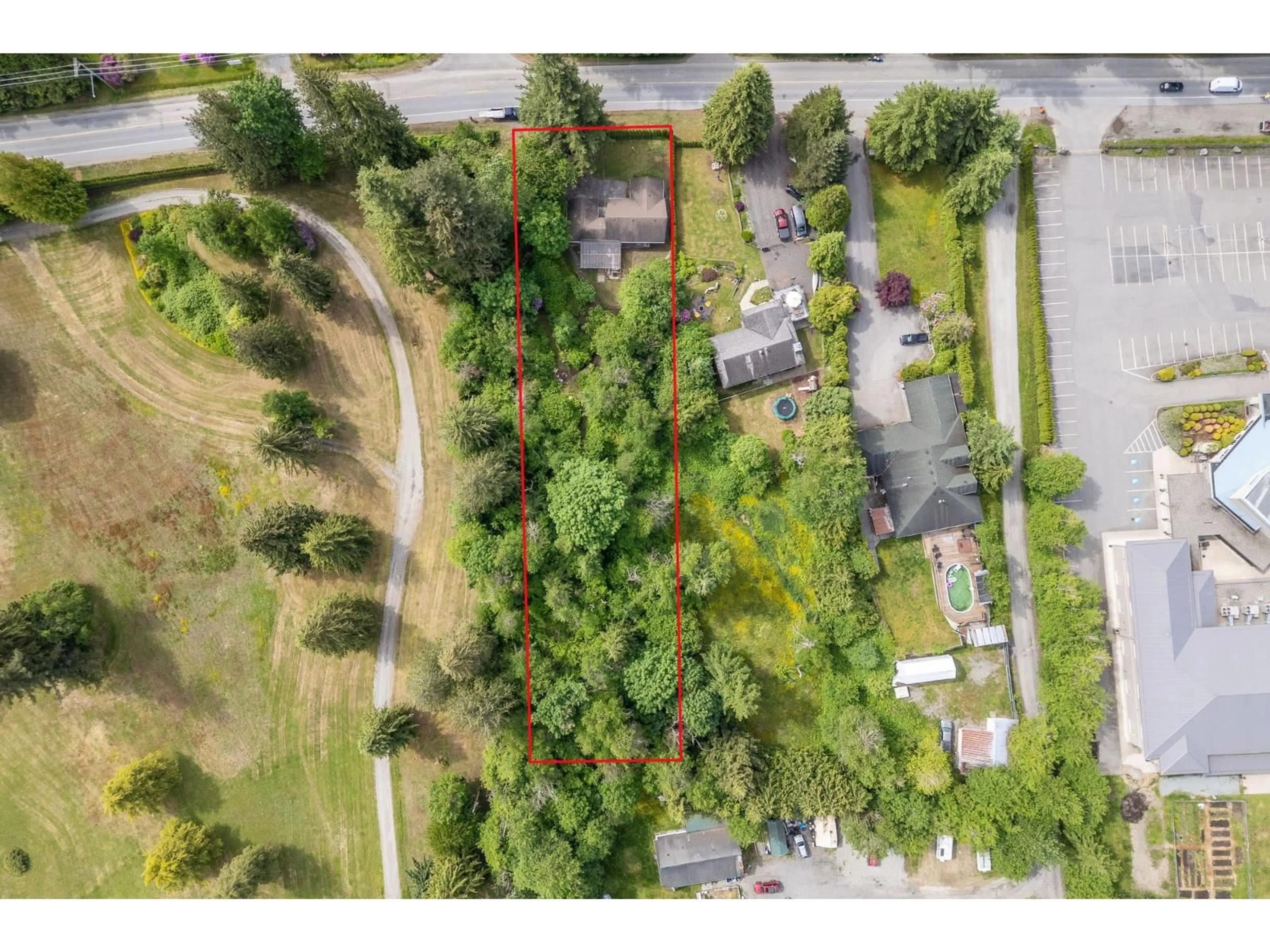 A pic from outside/outdoor area/front of a property/back of a property/a pic from drone, street for 33581 DEWDNEY TRUNK, Mission British Columbia V2V6Y3