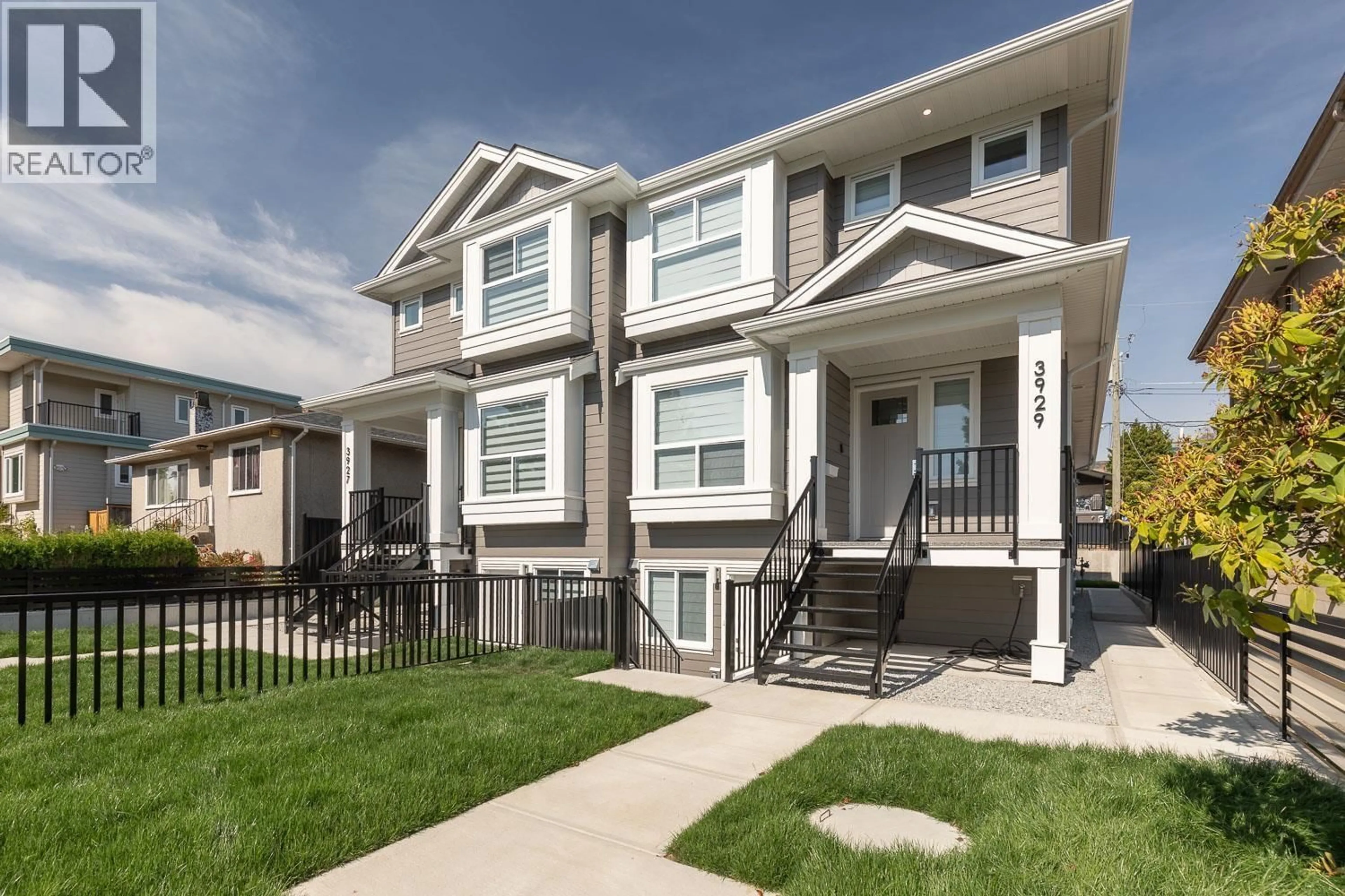 Home with vinyl exterior material, street for 3929 FOREST STREET, Burnaby British Columbia V5G1W7