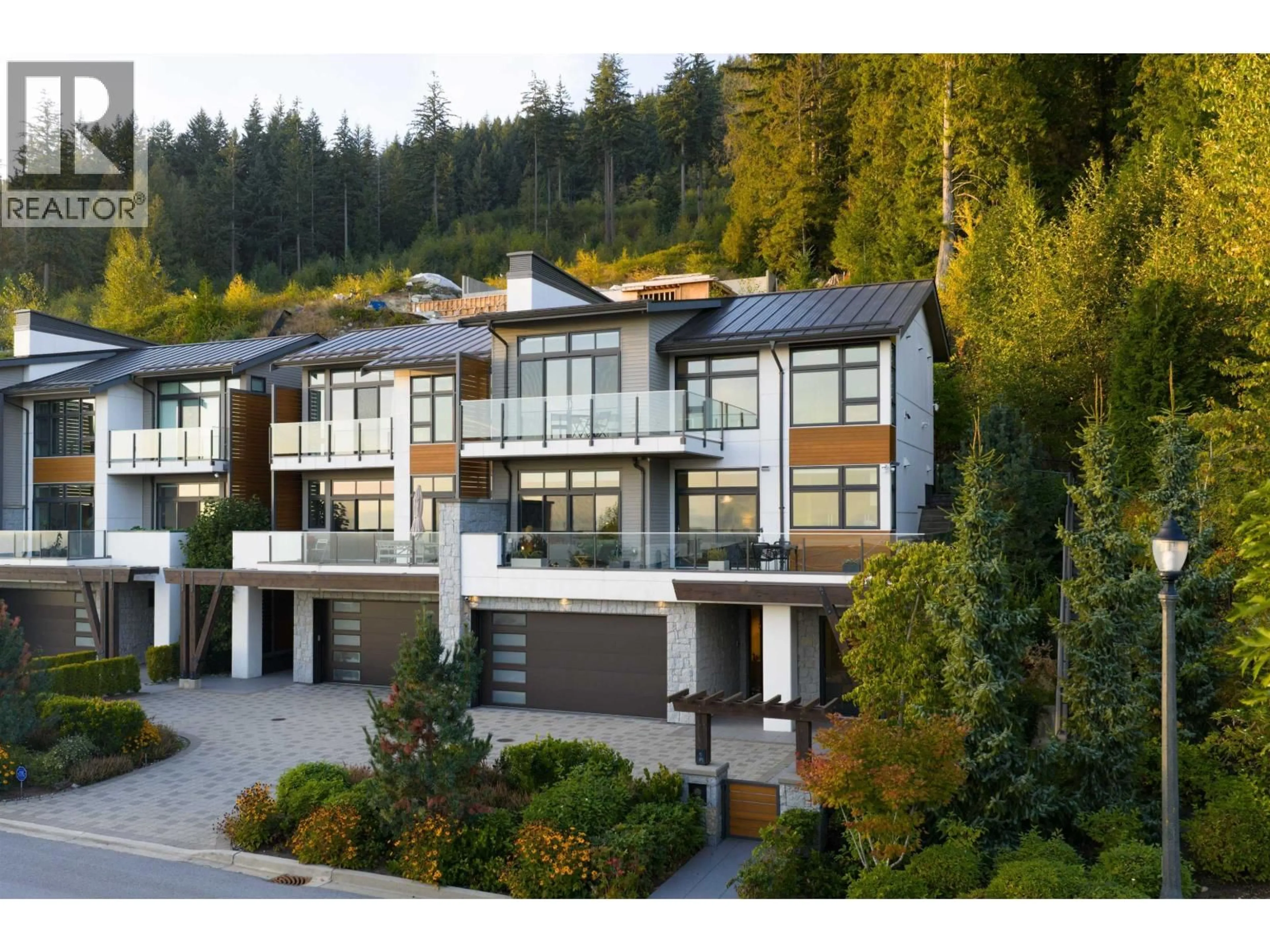 Unknown for 2821 CHIPPENDALE ROAD, West Vancouver British Columbia V7S0A7