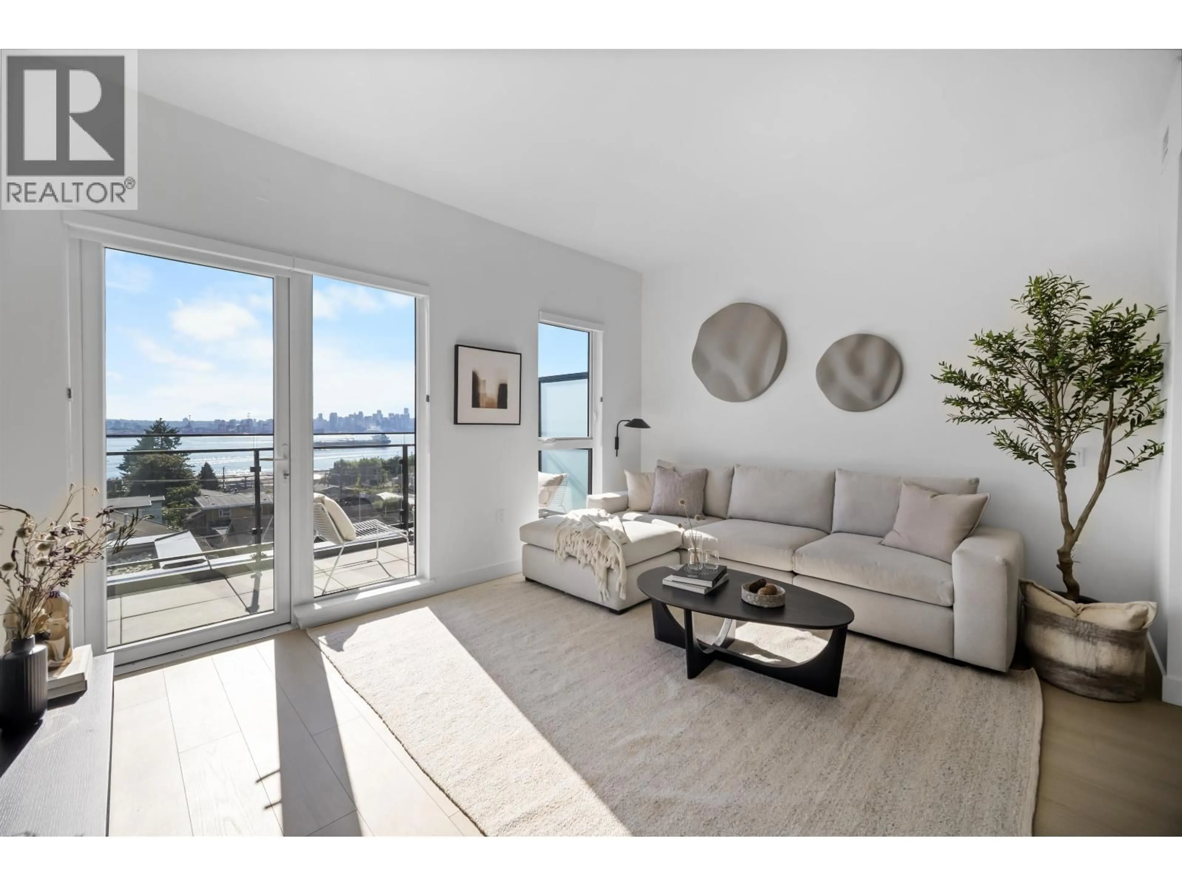 Living room with furniture, unknown for 509 - 422 3RD STREET, North Vancouver British Columbia V7L0K1