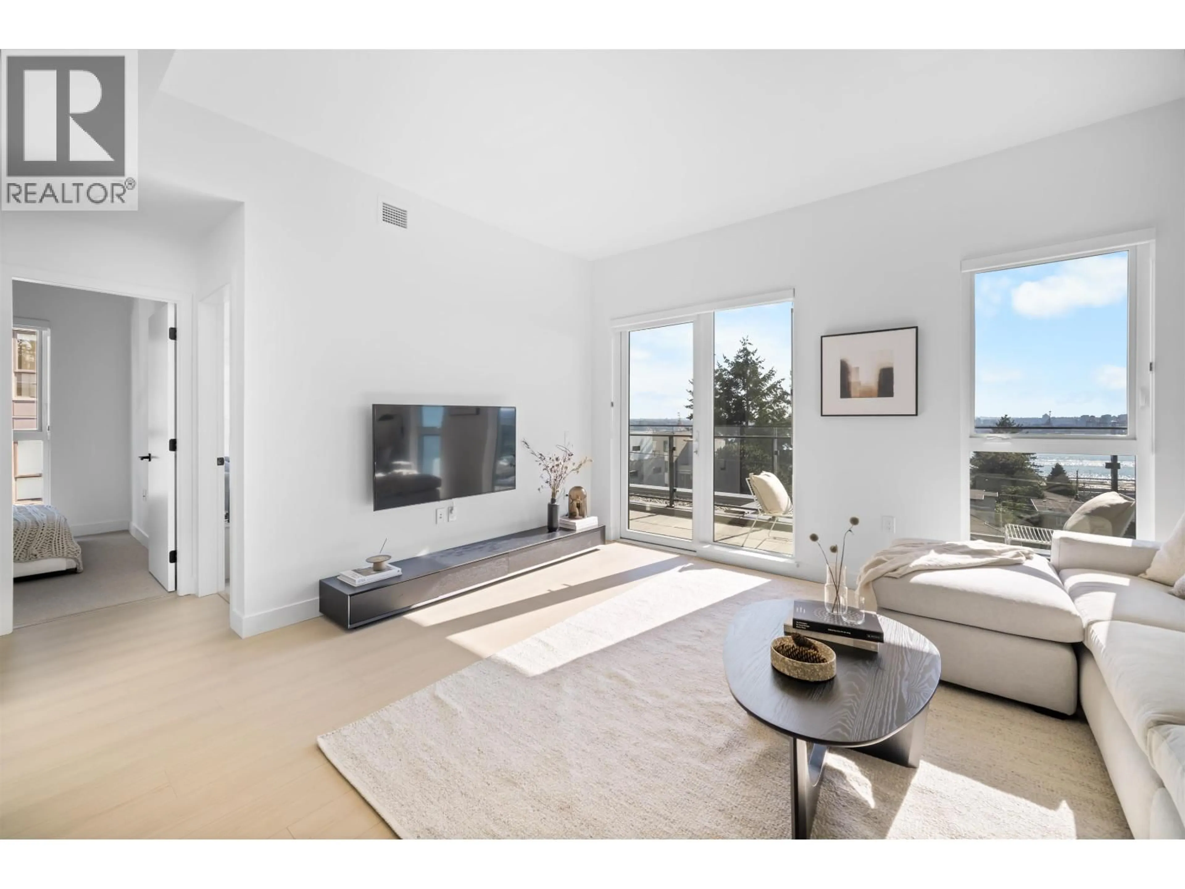 Living room with furniture, unknown for 509 - 422 3RD STREET, North Vancouver British Columbia V7L0K1