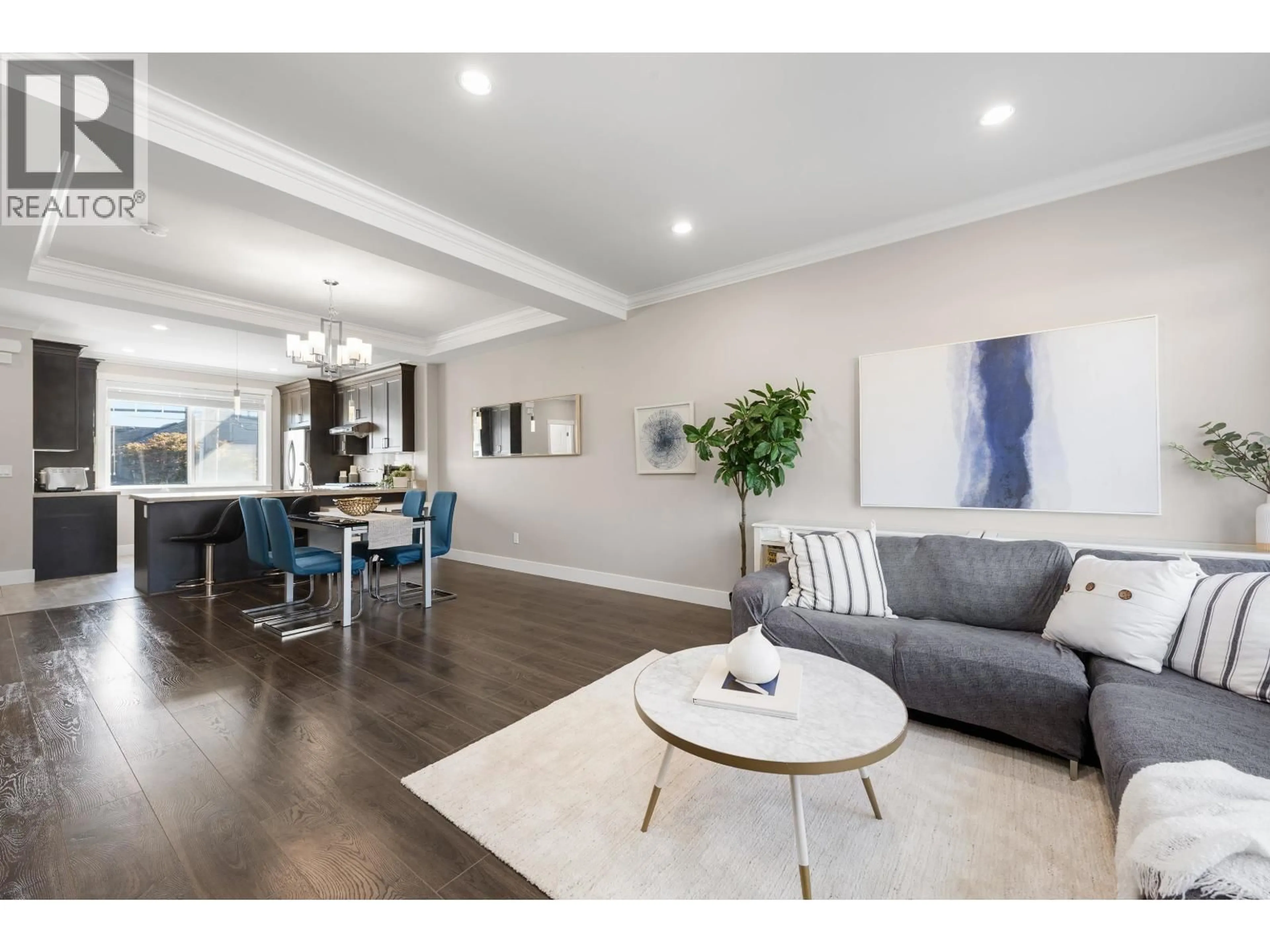 Living room with furniture, wood/laminate floor for 12 - 9733 BLUNDELL ROAD, Richmond British Columbia V6Y1K8