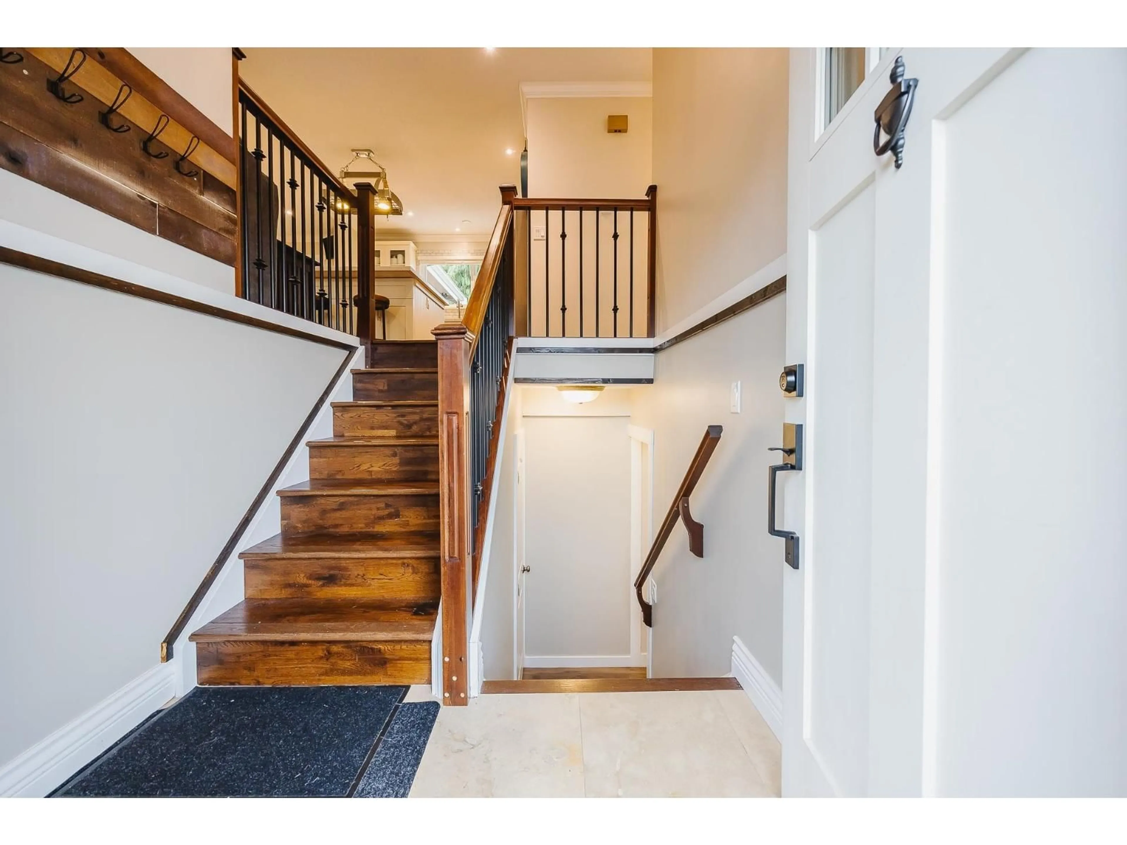 Indoor entryway for 10356 SKAGIT, Delta British Columbia V4C2K8