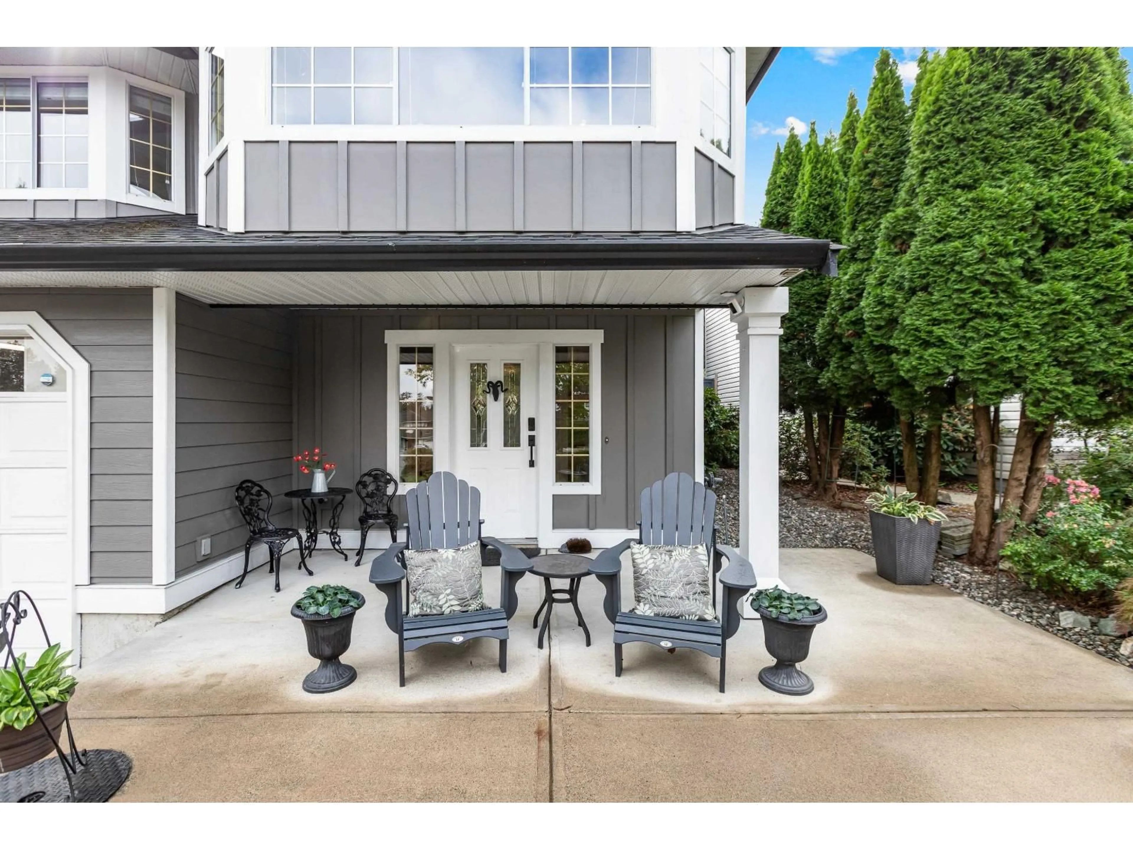Patio, street for 21398 88A, Langley British Columbia V1M2H9