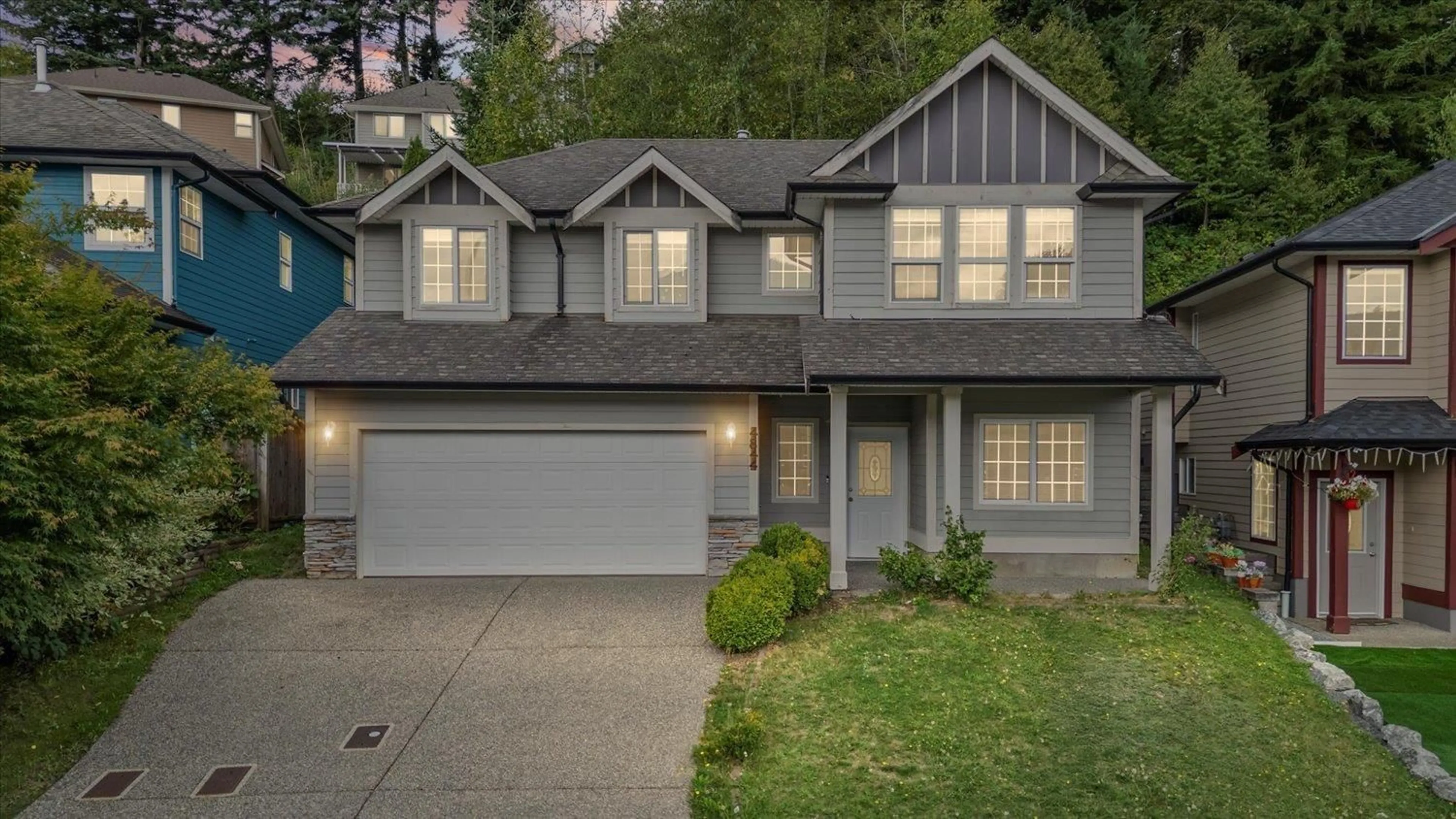 Home with vinyl exterior material, street for 4844 TESKEY ROAD, Sardis British Columbia V2R5T7