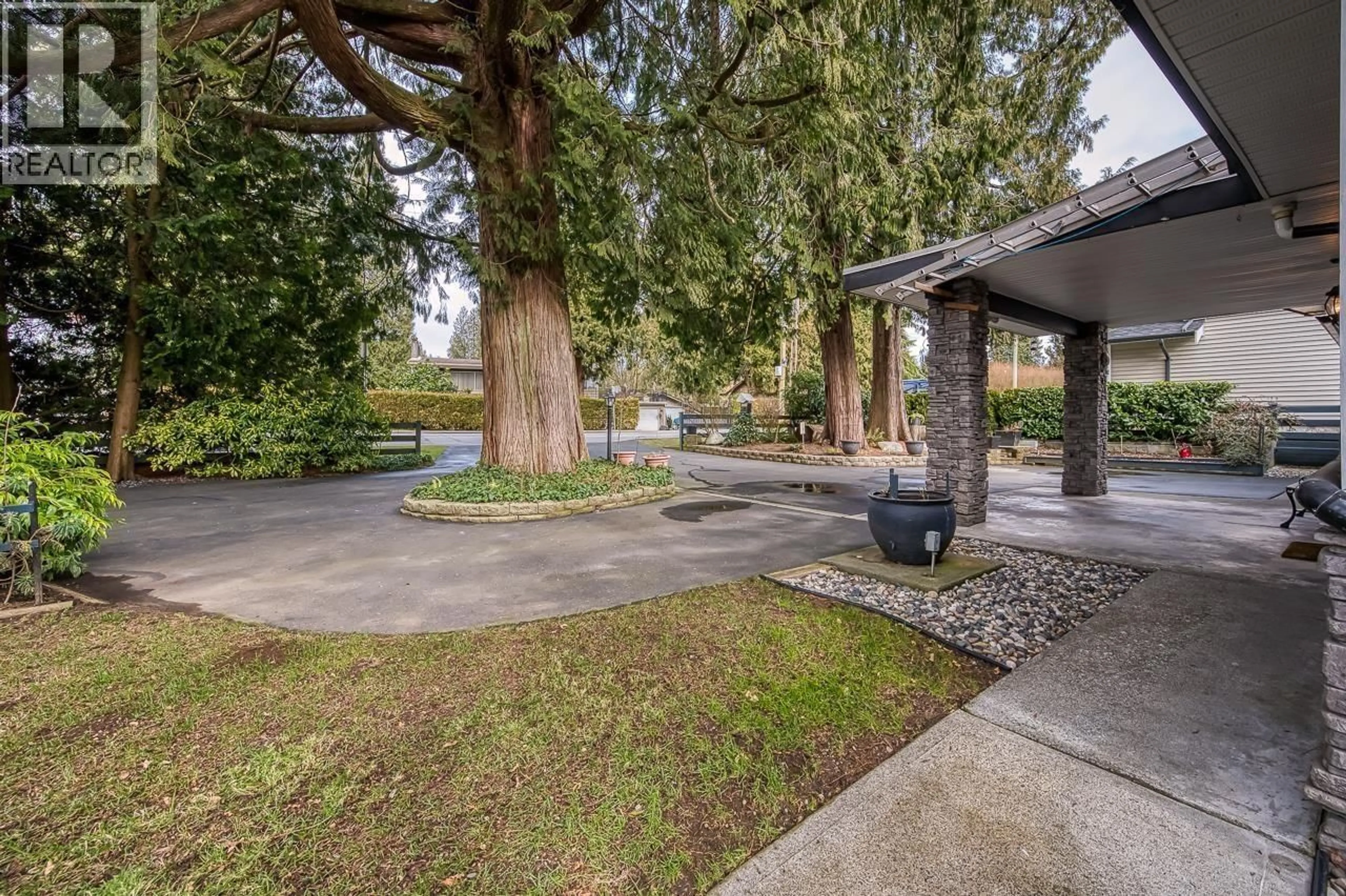 Patio, unknown for 20712 RIVER ROAD, Maple Ridge British Columbia V2X1Z7