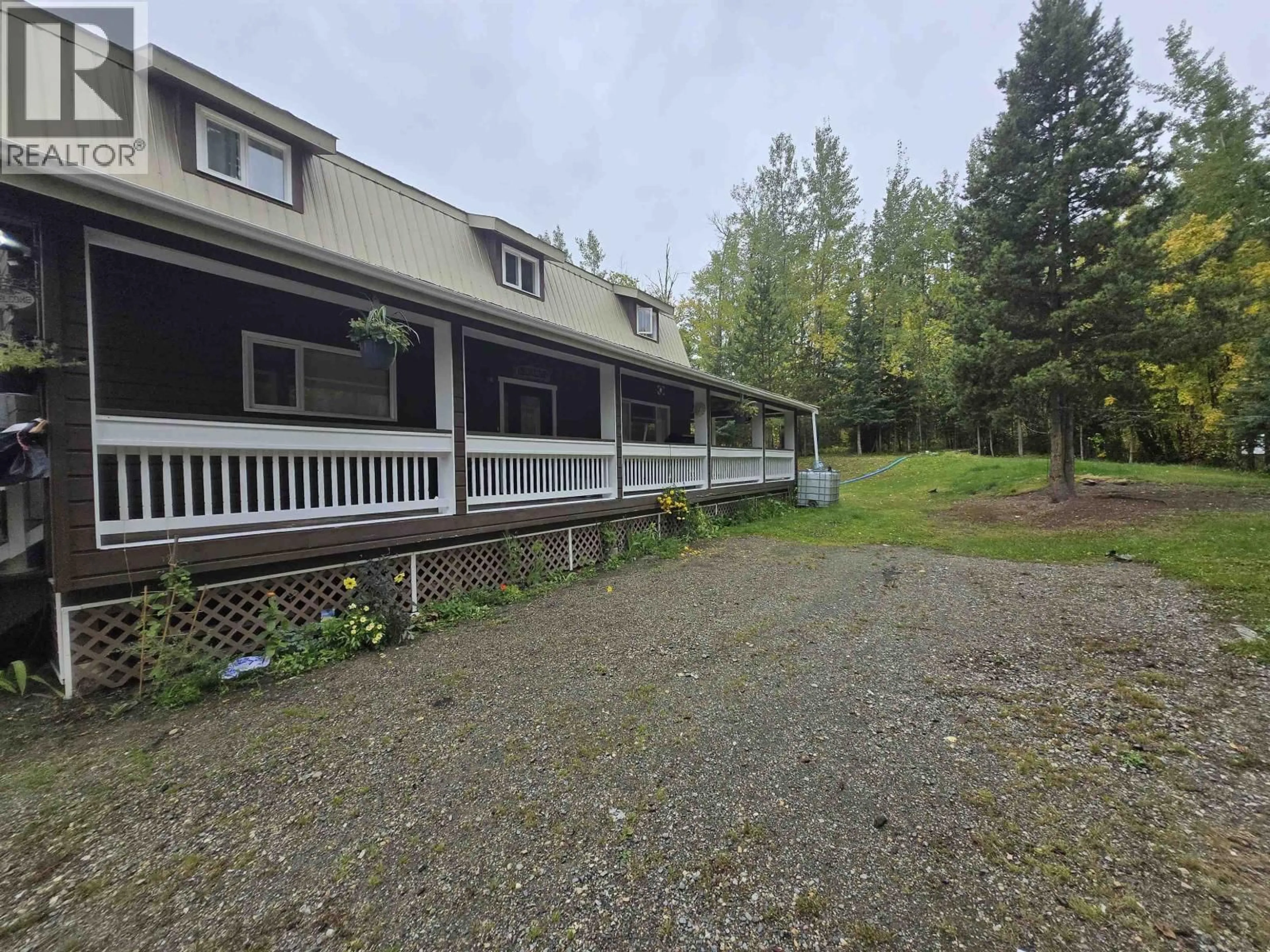 A pic from outside/outdoor area/front of a property/back of a property/a pic from drone, unknown for 1504 GRAHAM ROAD, Quesnel British Columbia V2J7E9