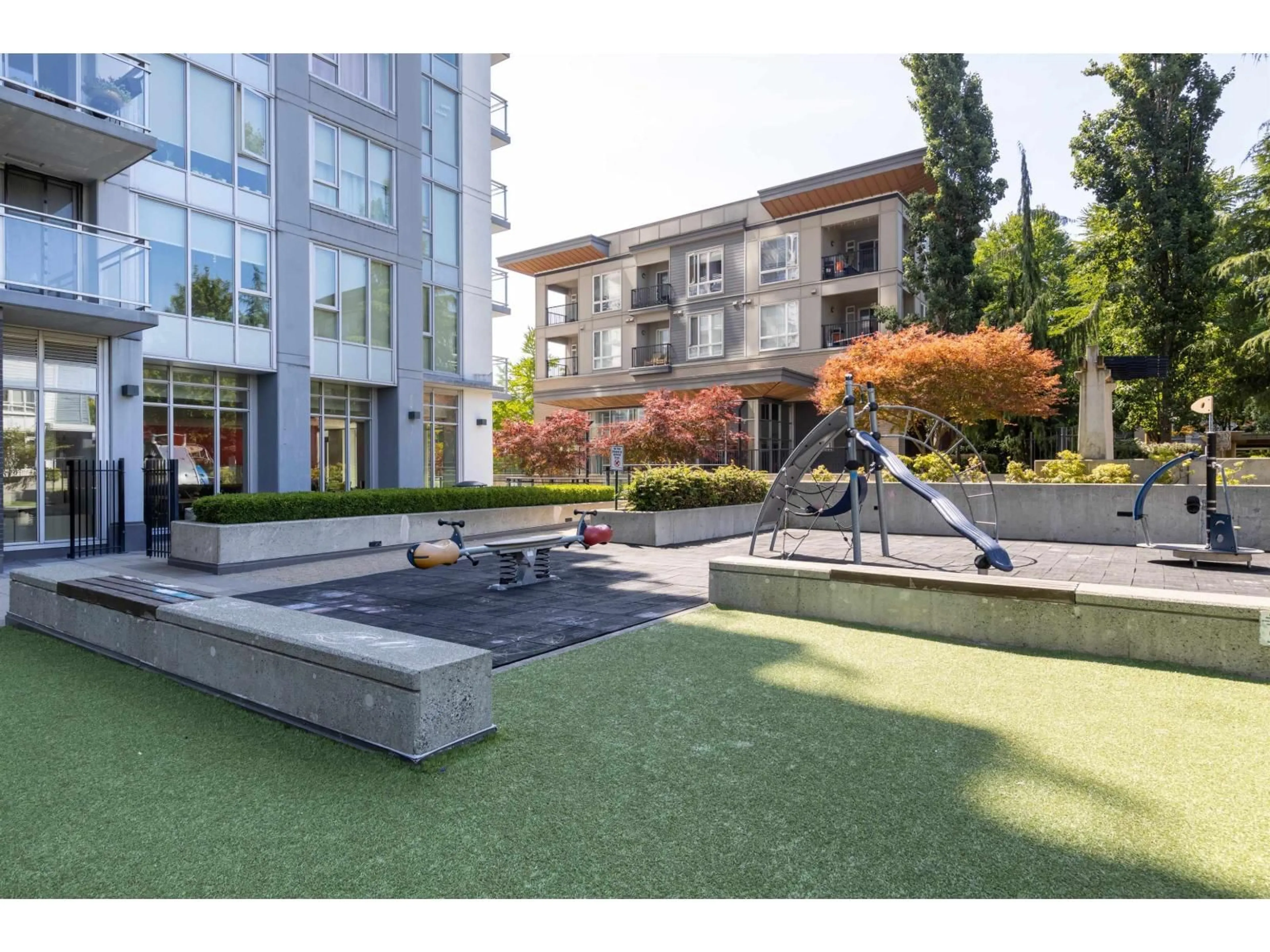 Patio, unknown for 608 - 13325 102A, Surrey British Columbia V3T0J5