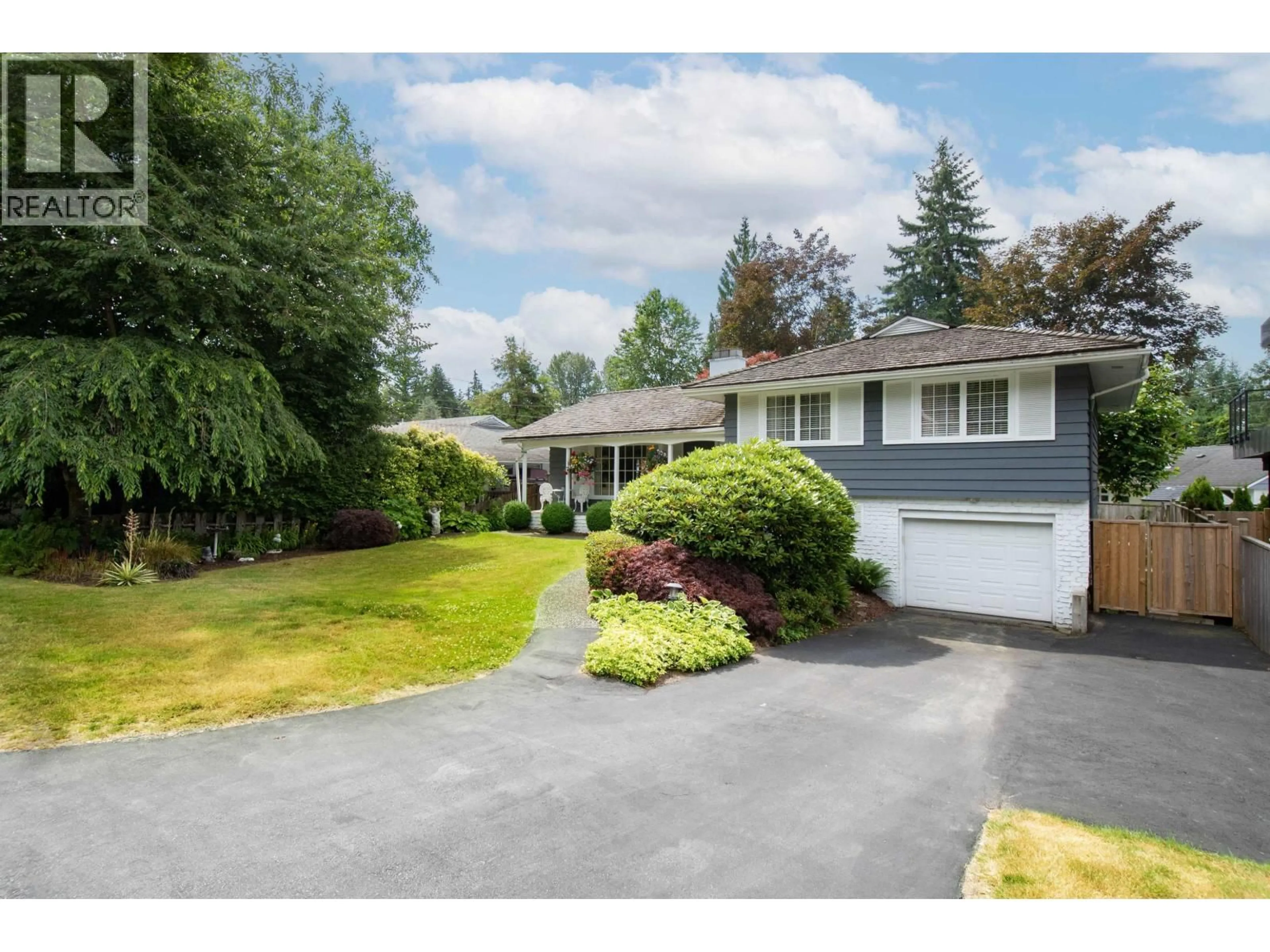 Unknown for 1057 MONTROYAL BOULEVARD, North Vancouver British Columbia V7R2H5
