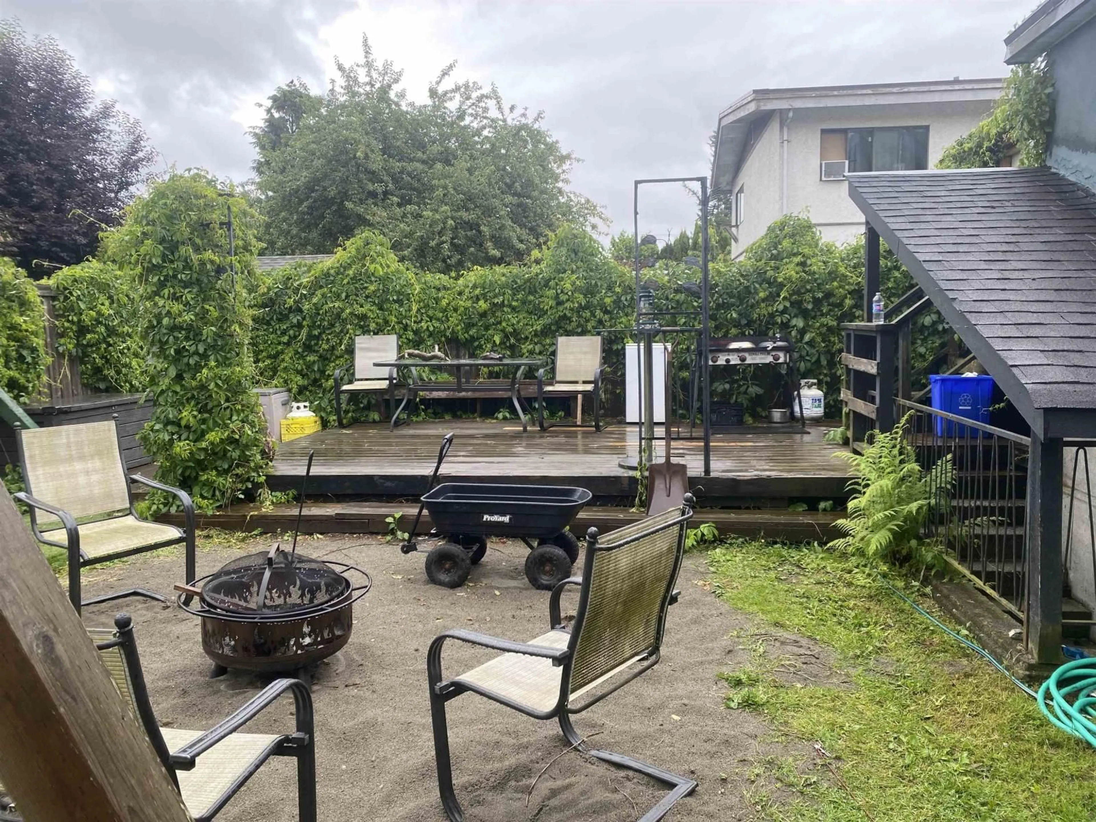 Patio, unknown for 33595 7, Mission British Columbia V2V2G2