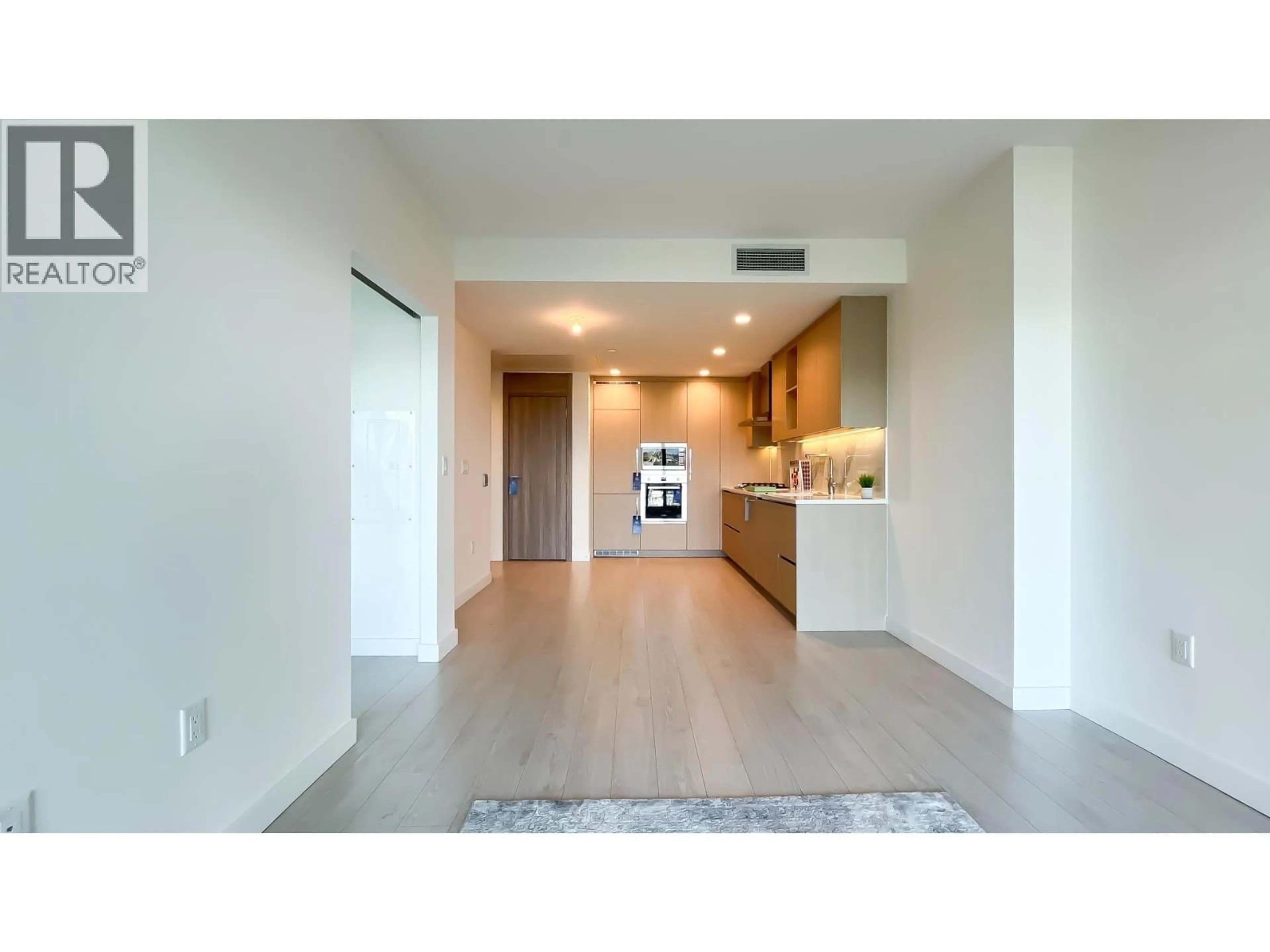 Unknown for 1106 - 4890 LOUGHEED HIGHWAY, Burnaby British Columbia V5C0N2