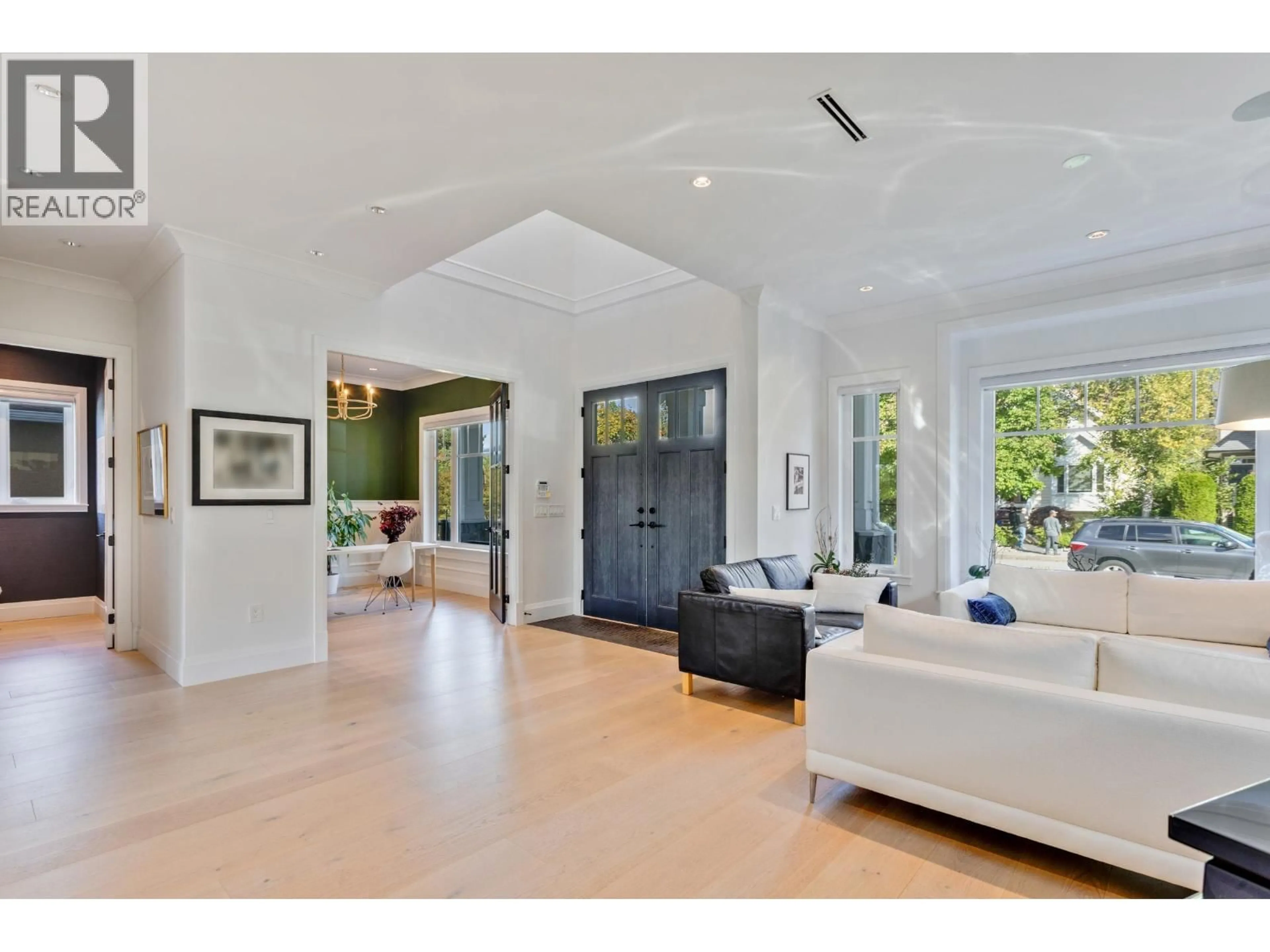 Unknown for 345 20TH STREET, North Vancouver British Columbia V7L3A8