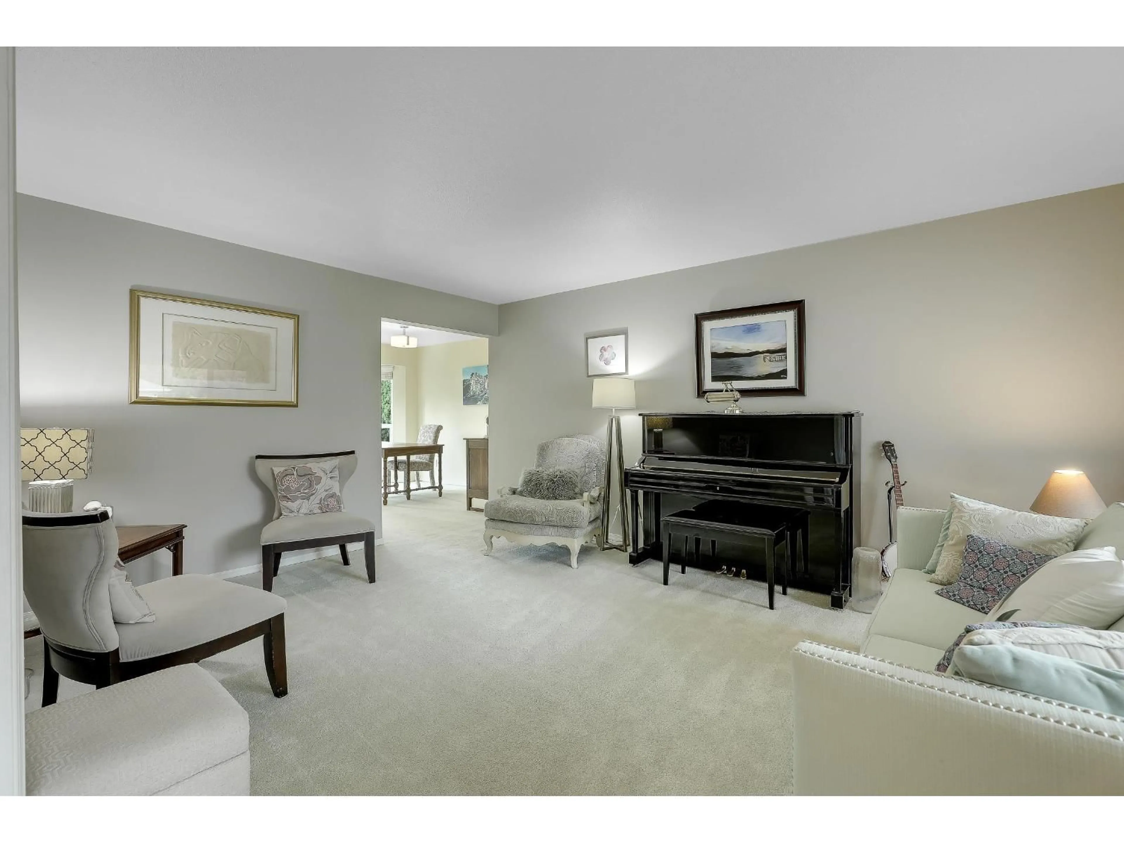 Living room with furniture, unknown for 19840 34A, Langley British Columbia V3A7W7