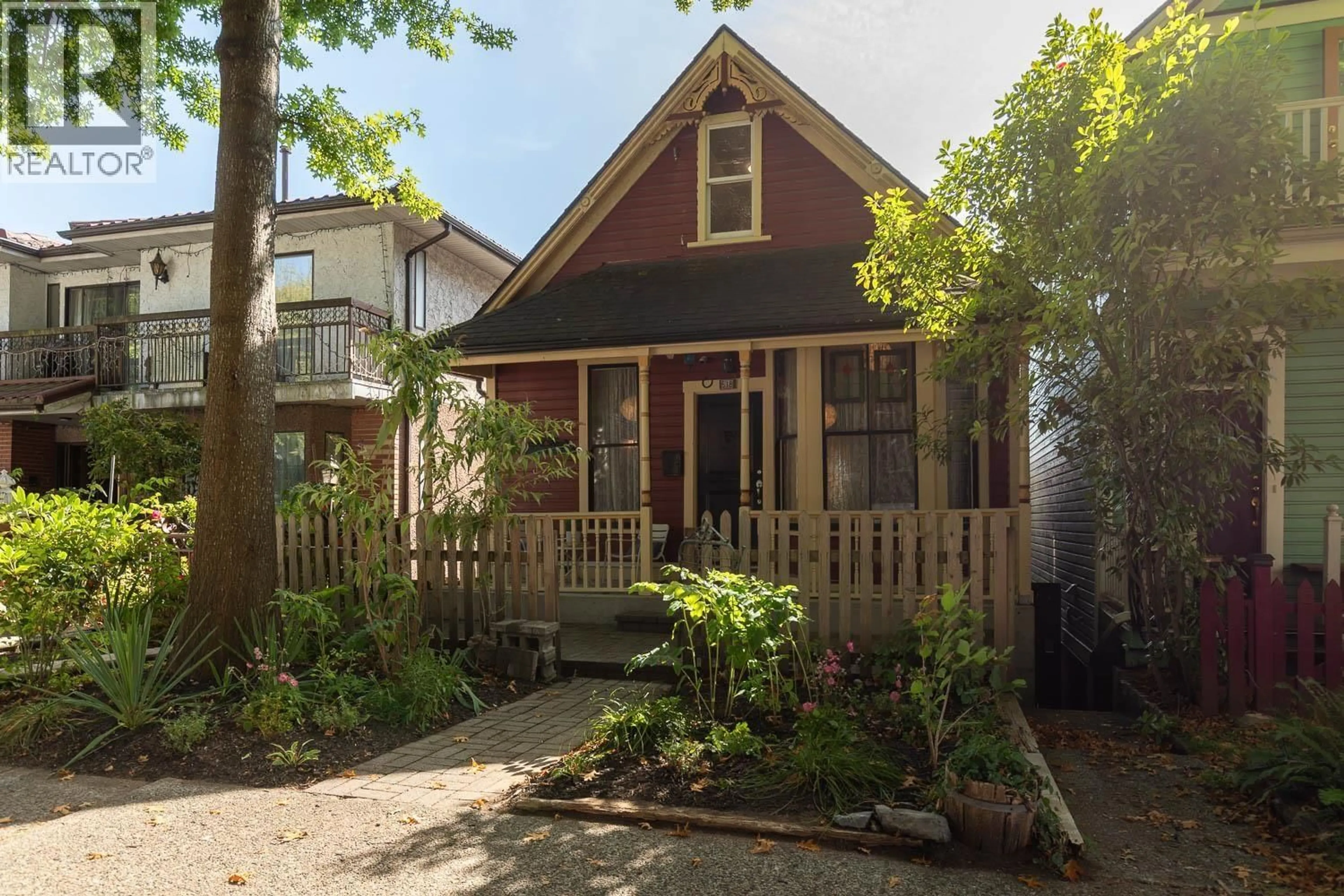 Unknown for 518 GEORGIA STREET, Vancouver British Columbia V6A1Z9