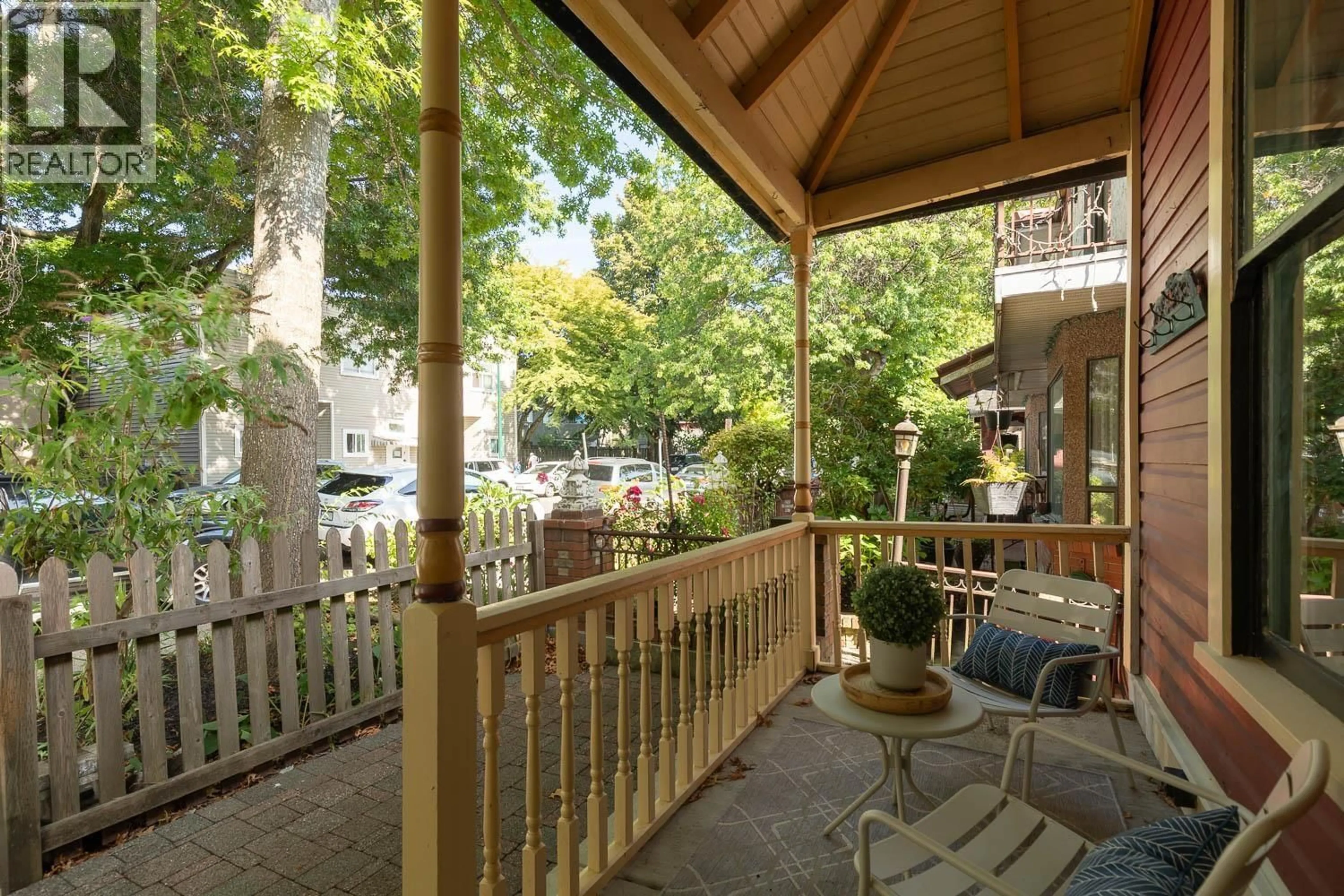 Patio, street for 518 GEORGIA STREET, Vancouver British Columbia V6A1Z9
