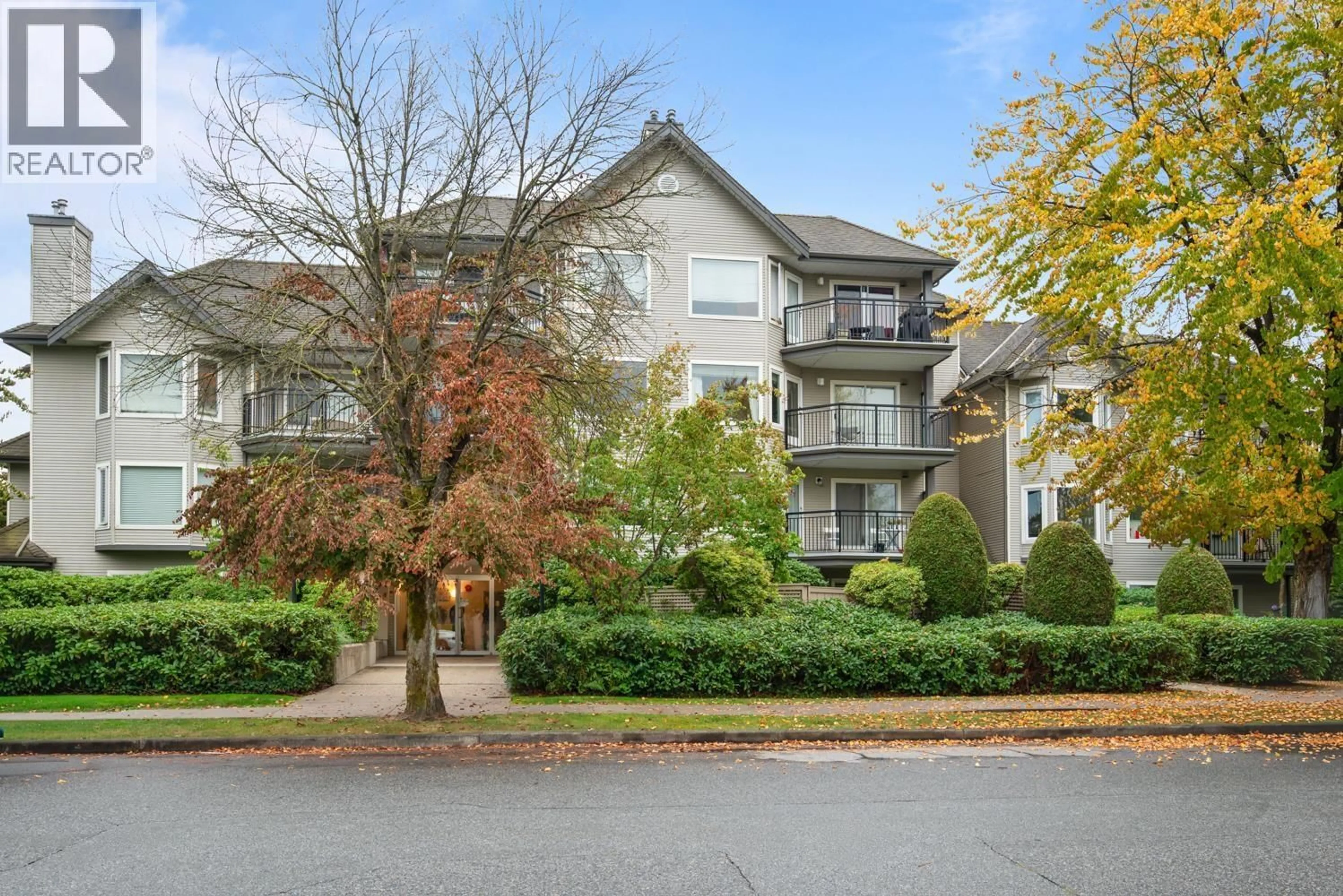 Unknown for 114 - 3770 MANOR STREET, Burnaby British Columbia V5G4T5